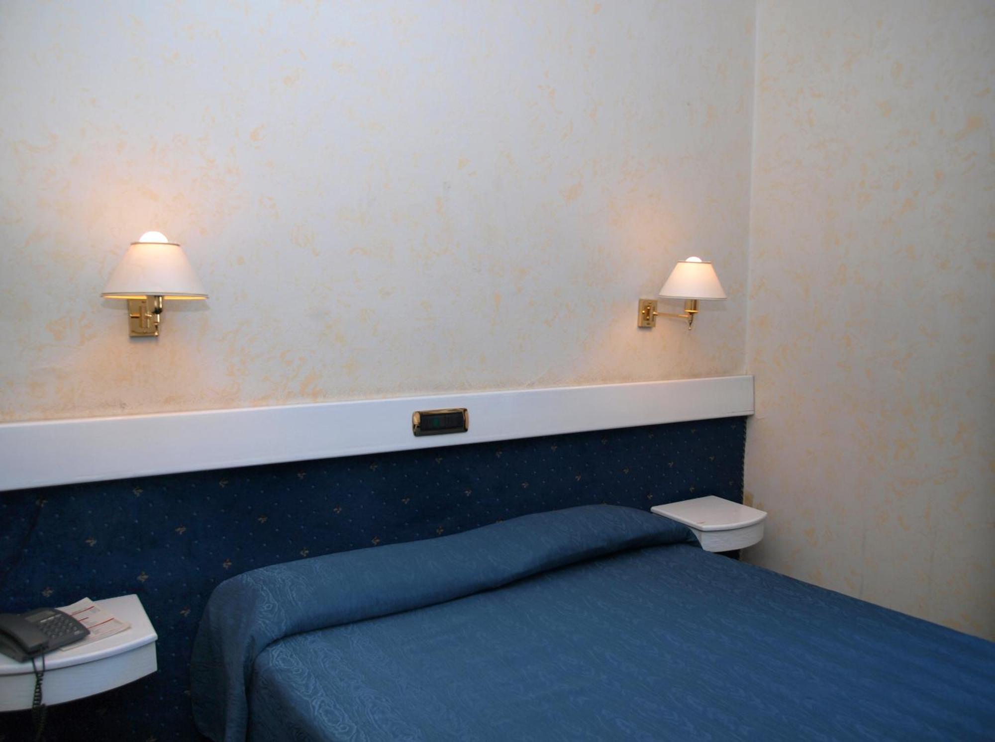 Double Room,1610227184:JPEG