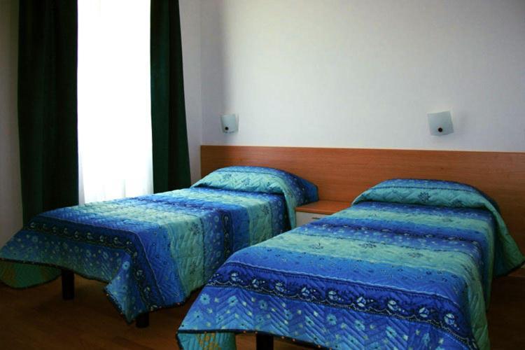 Double or Twin Room,26013197:JPEG