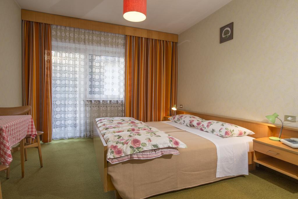 Doppelzimmer mit Balkon - Nebengebäude