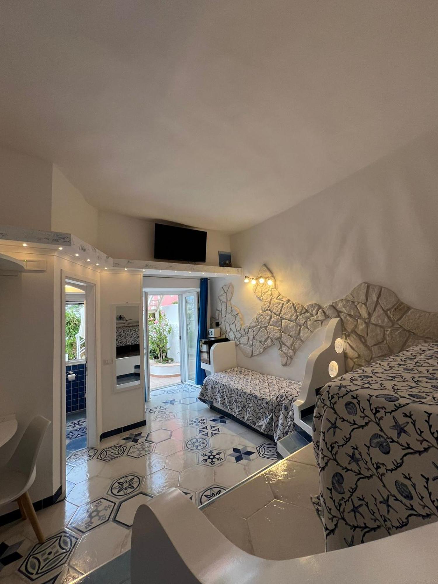 Double Room,1583151290:JPEG