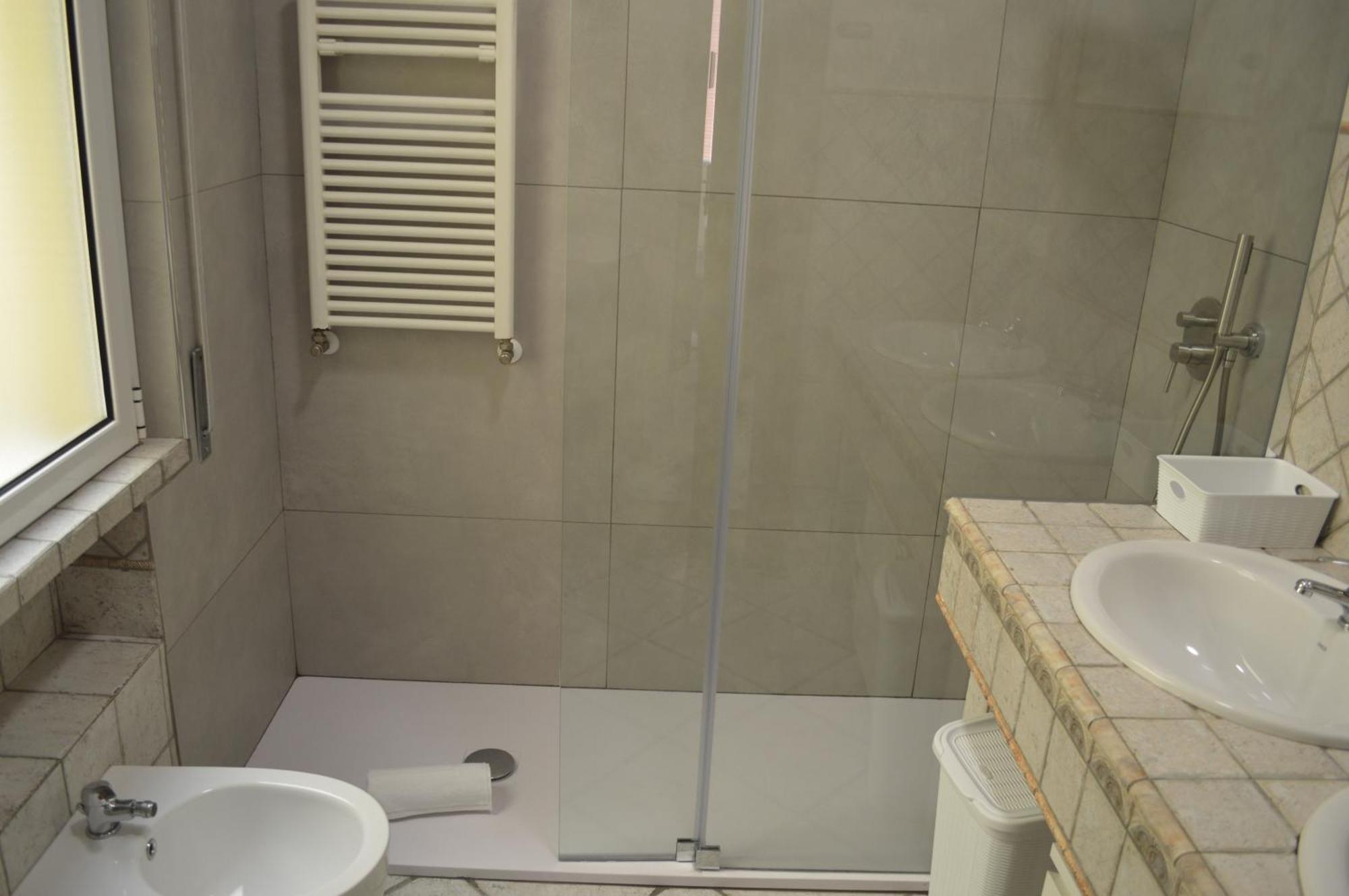 Habitación Doble con baño privado externo - 1 o 2 camas