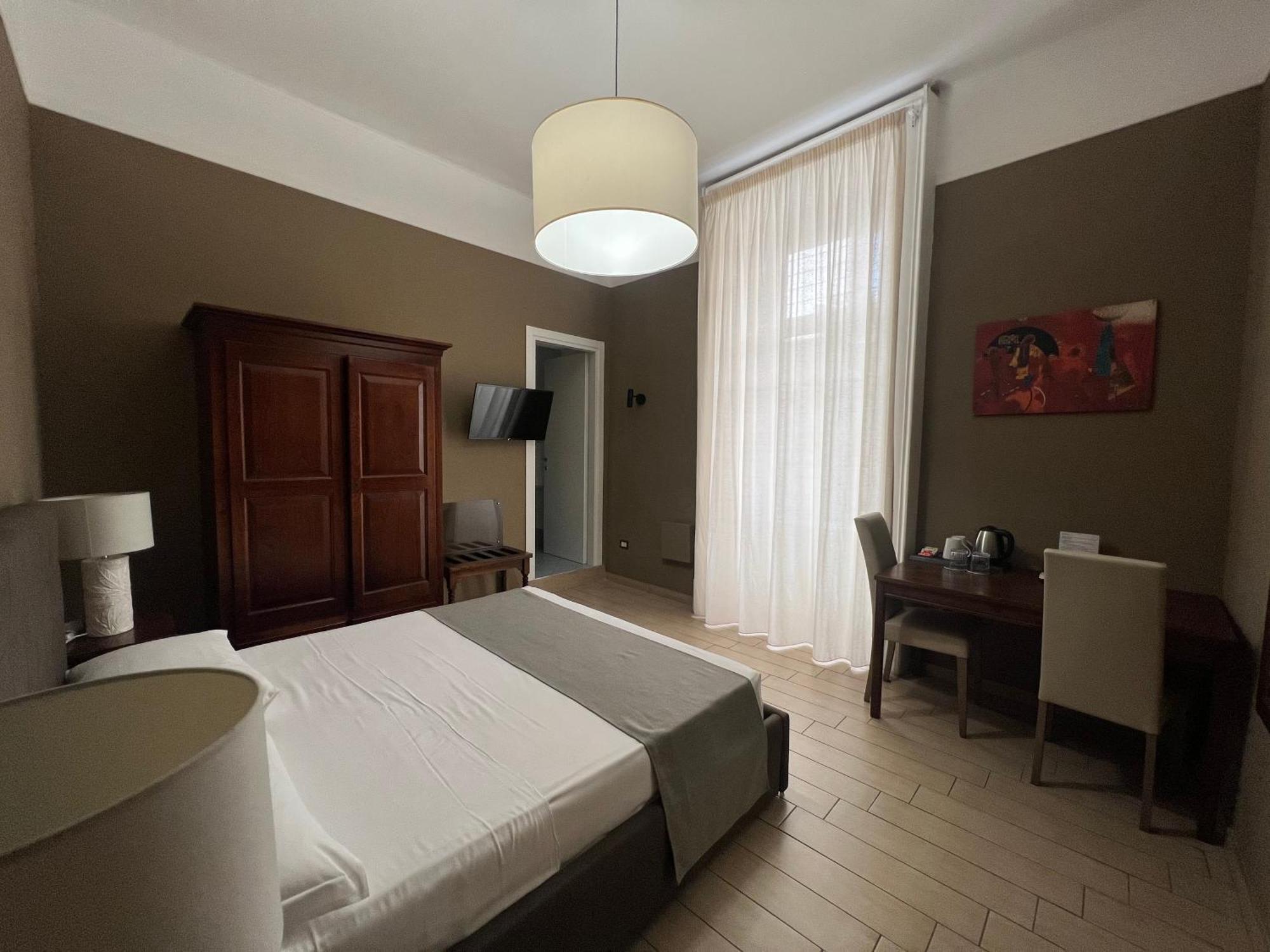 Standard Double Room,1469765168:JPEG