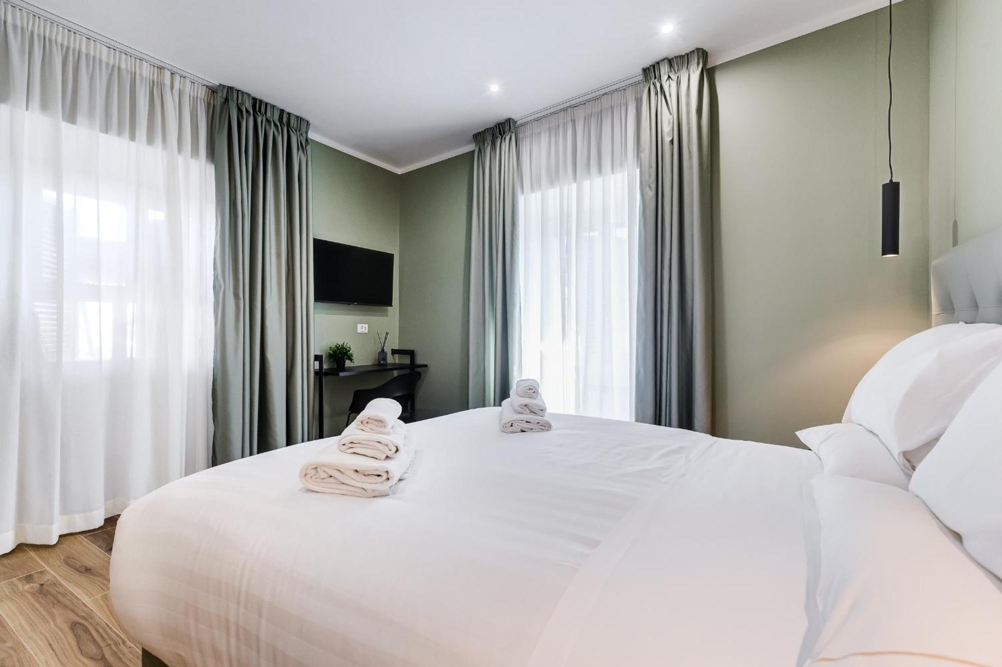 Deluxe Triple Room,1583630399:JPEG