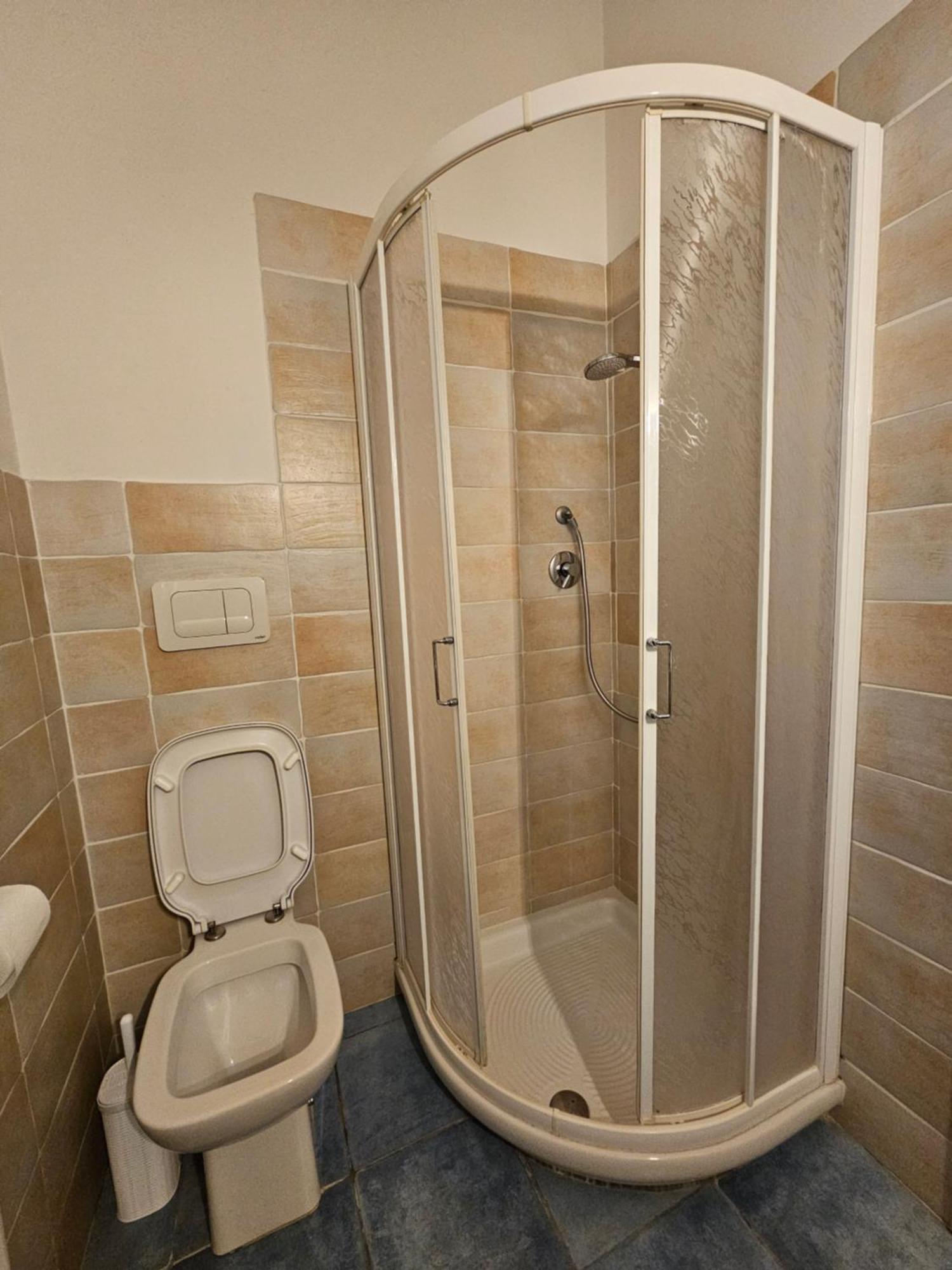 Double Room with Private Bathroom,1585480336:JPEG