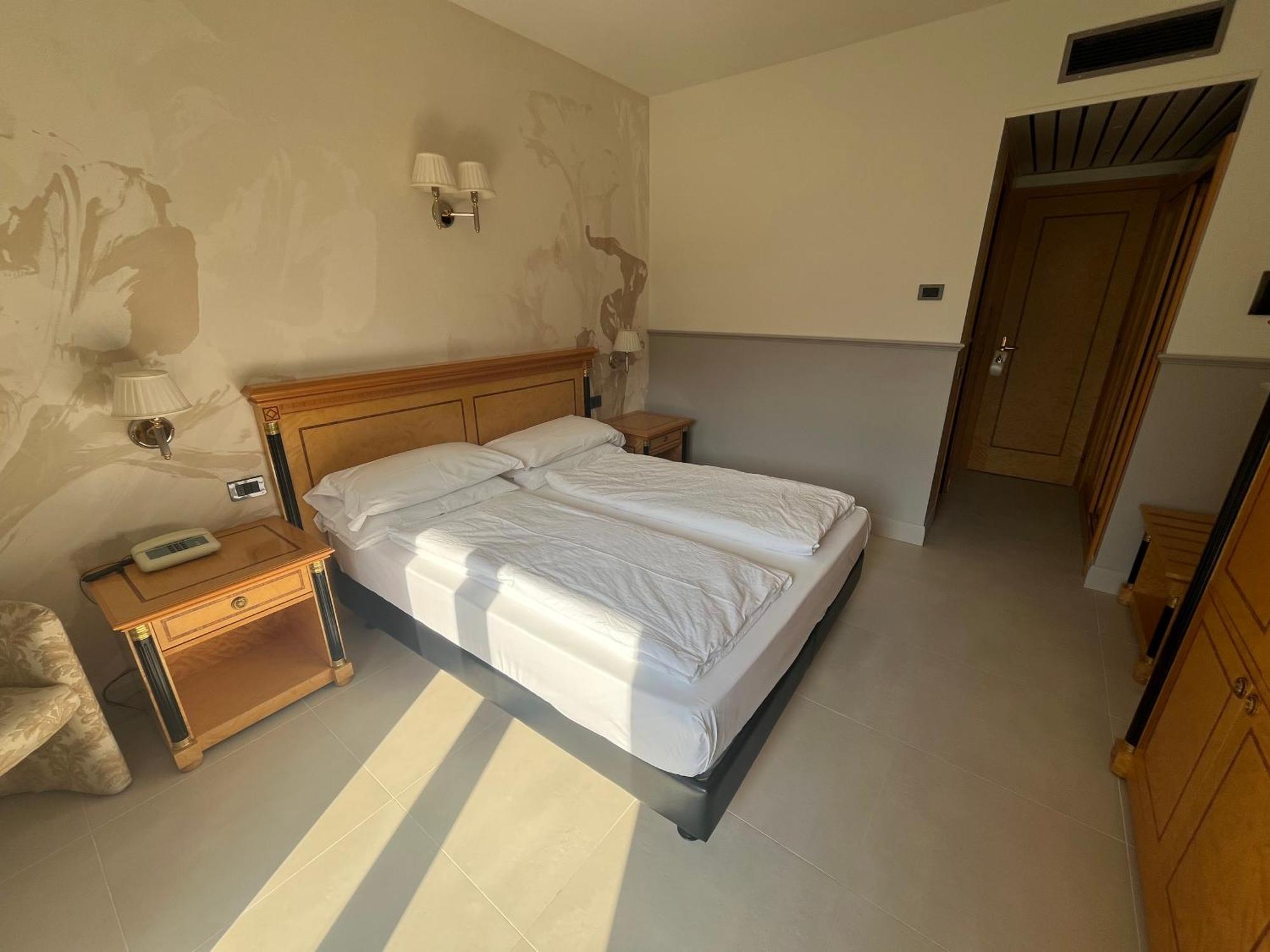 Standard Double or Twin Room Balcony
