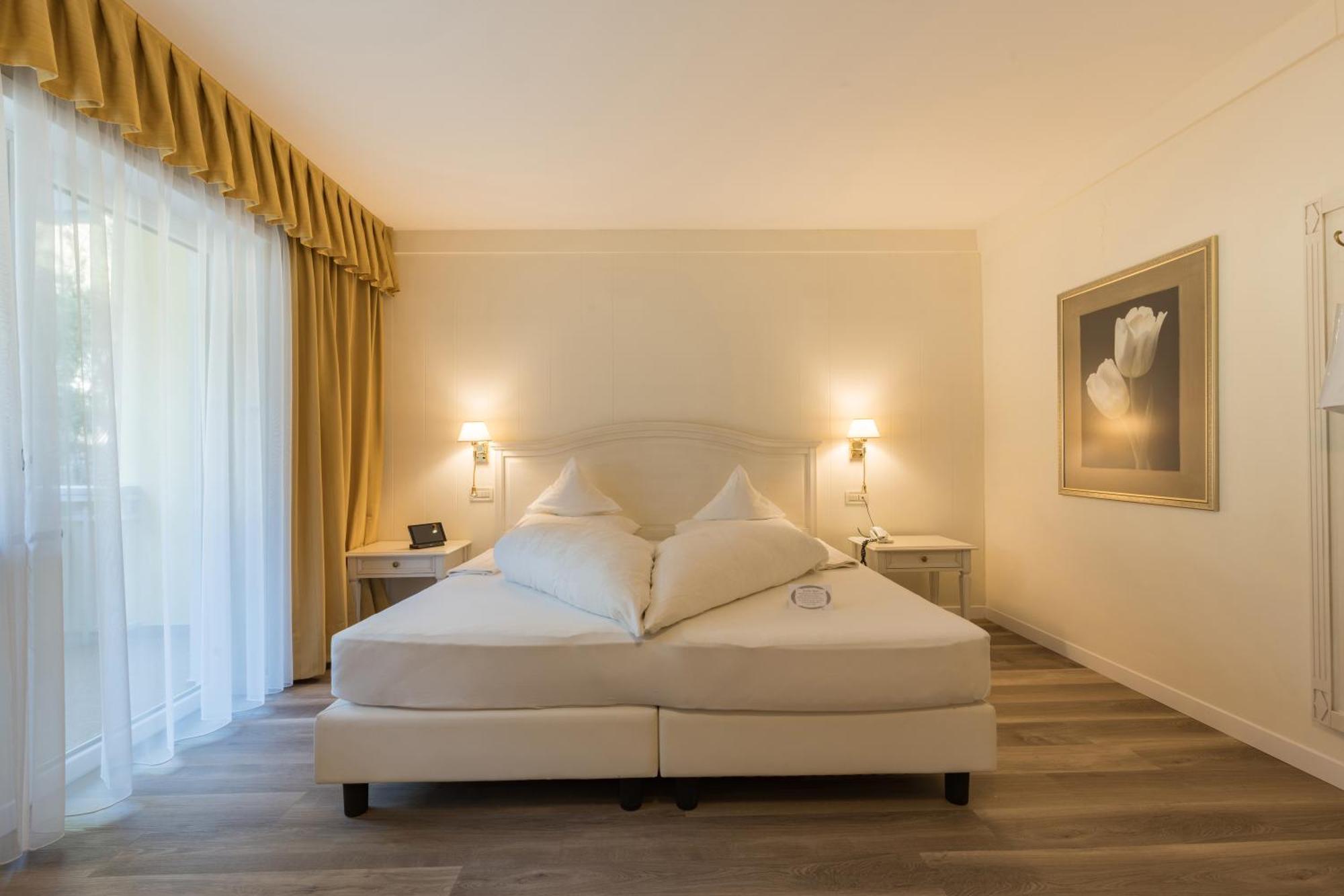 Double Room,1586124611:JPEG