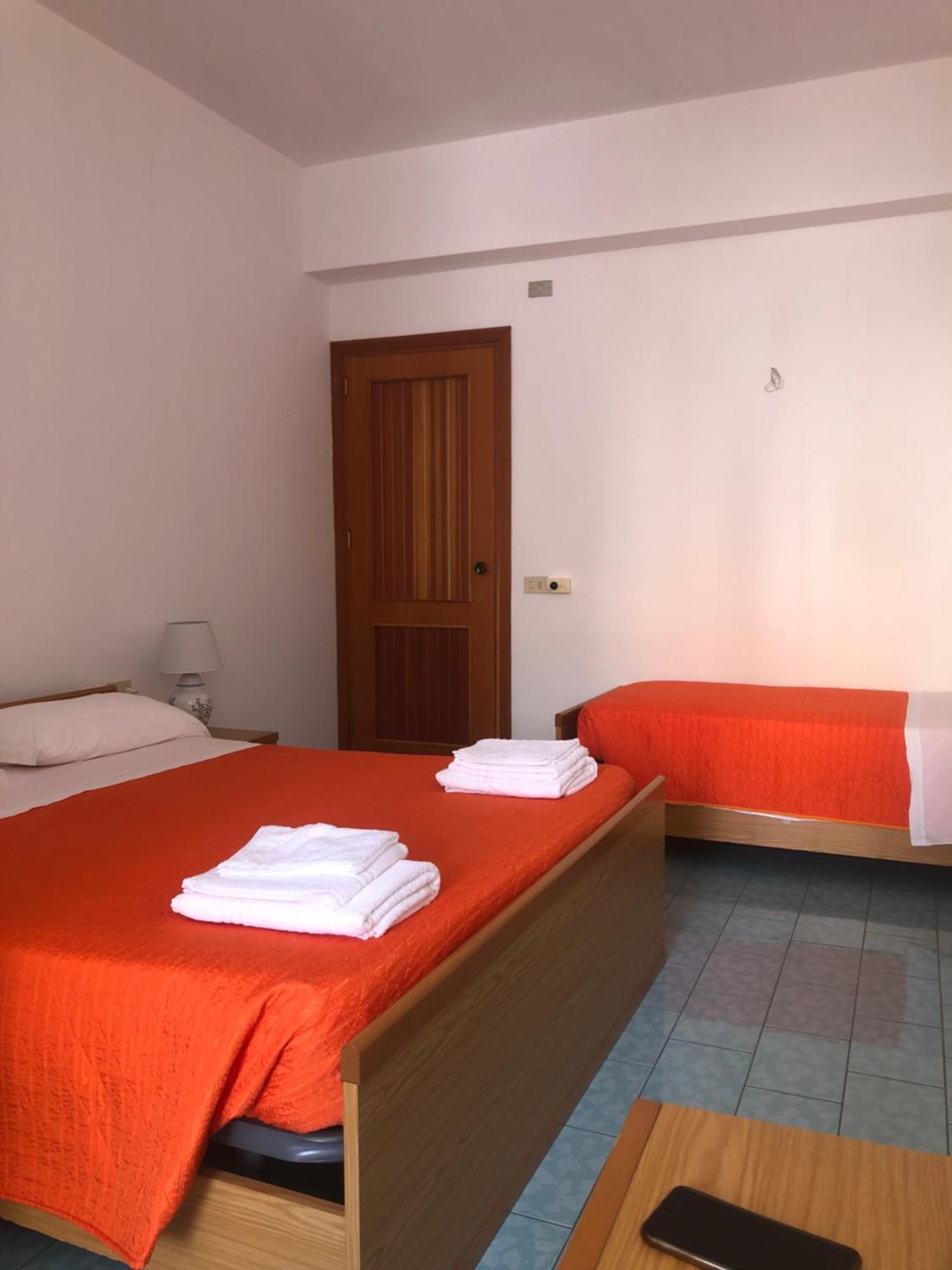 Triple Room,1586829887:JPEG