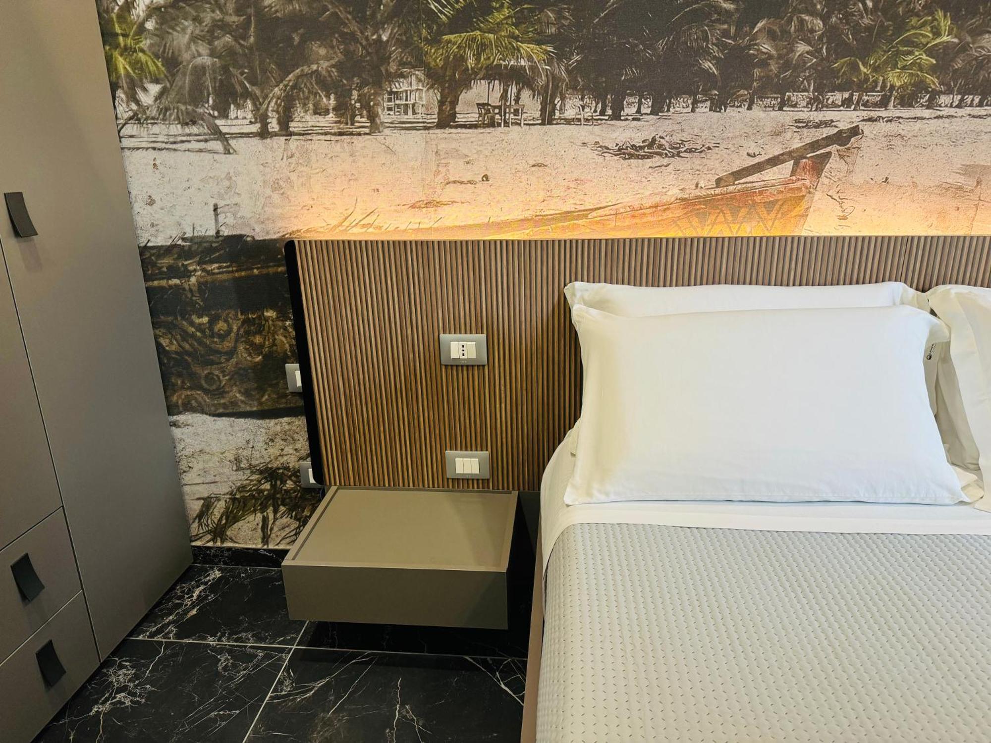 Double Room Private Bathroom