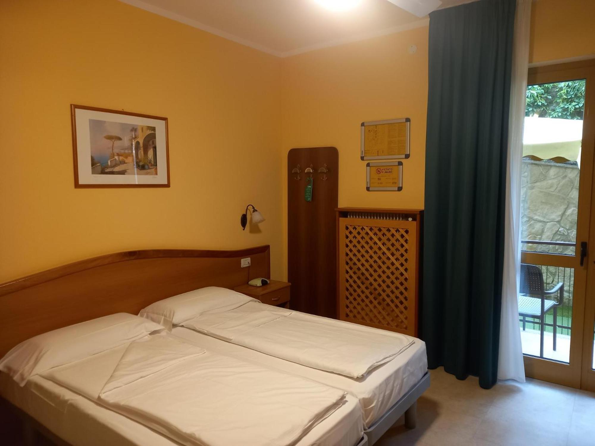 Economy Twin Room Terrace