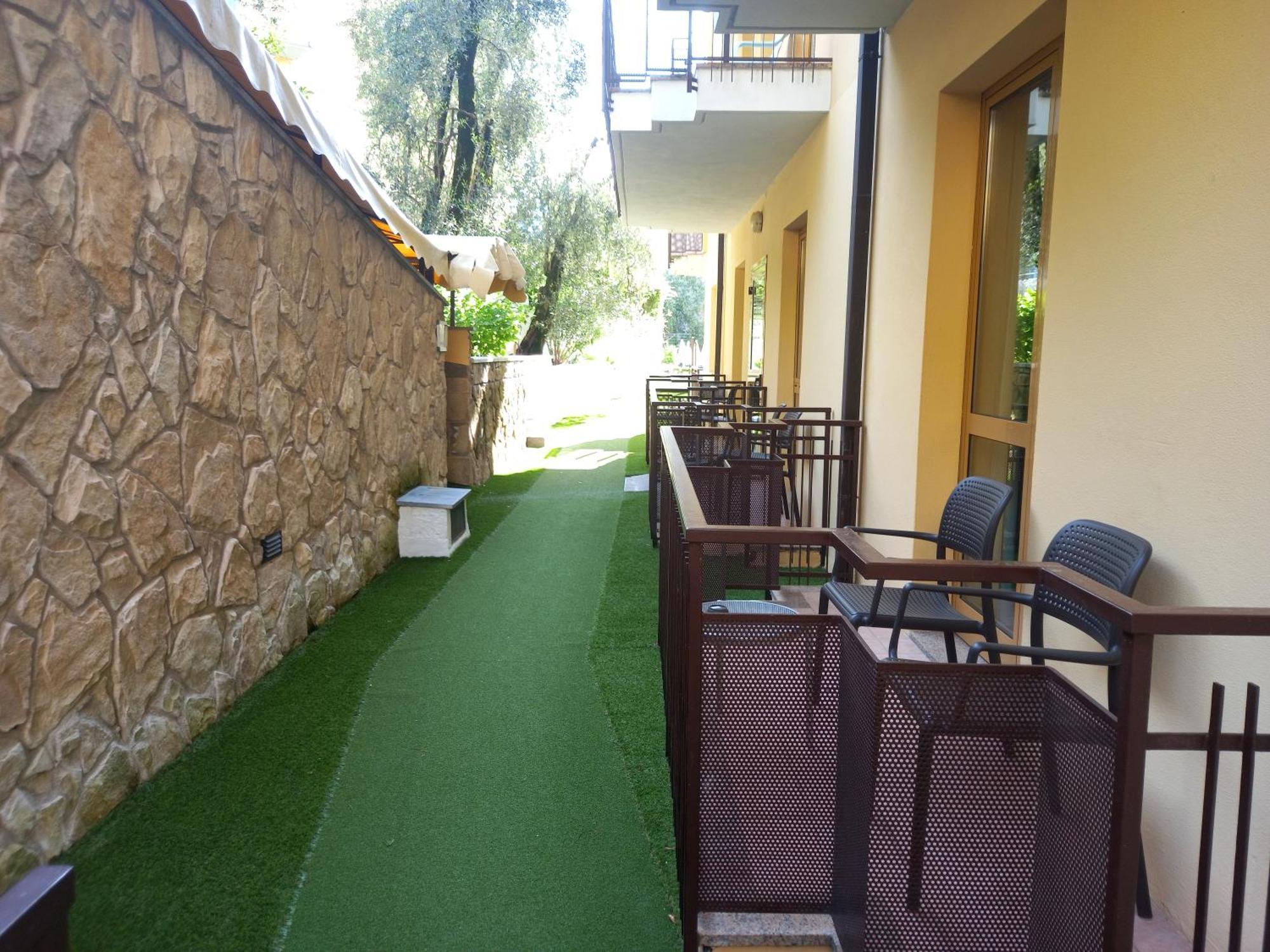 Economy Twin Room Terrace