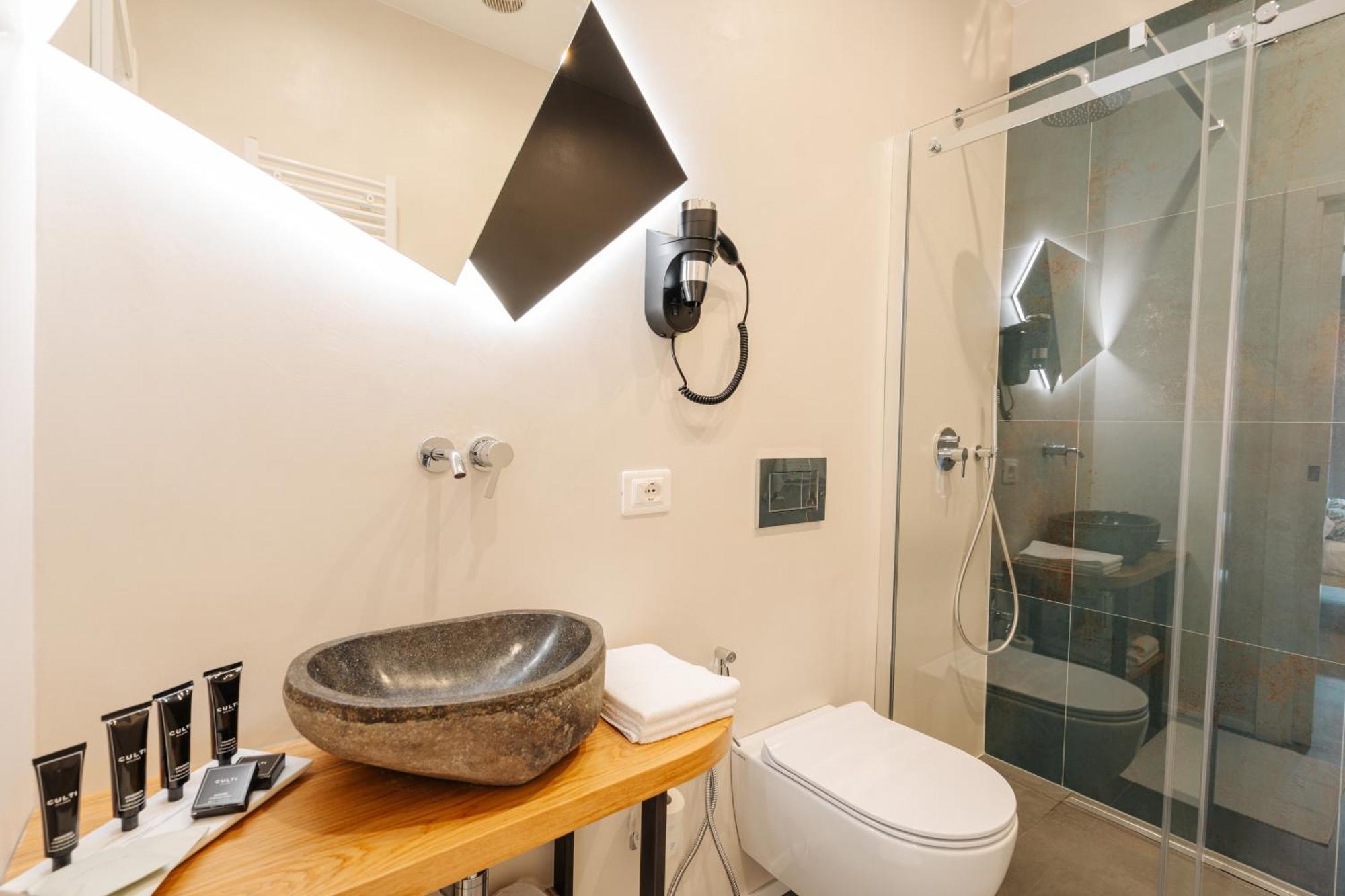 Double Room,1587533905:JPEG