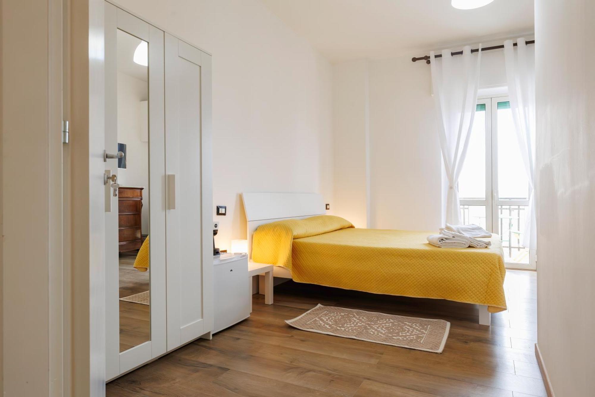Deluxe Double Room with Shower,1587732392:JPEG