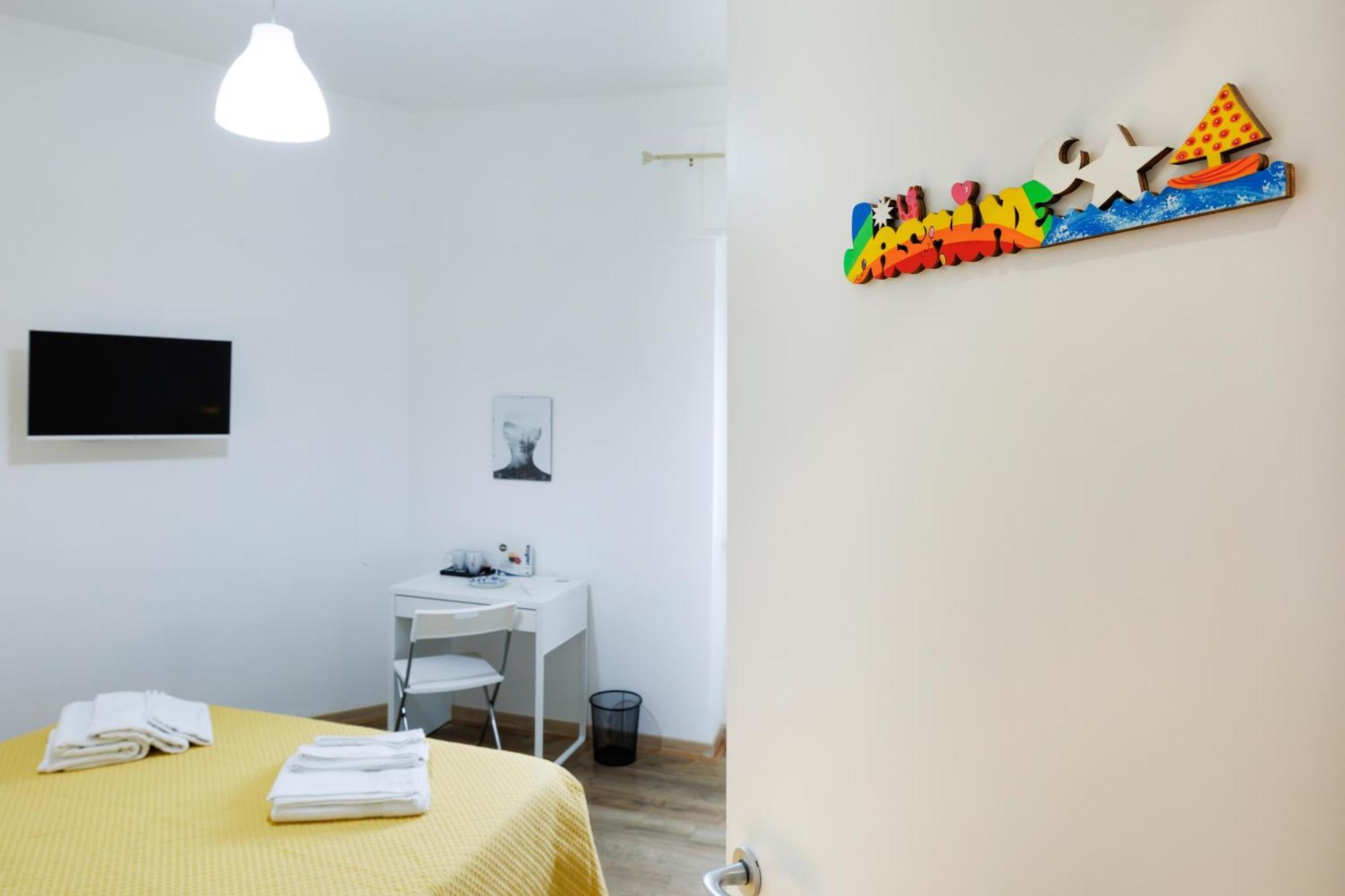 Double Room with Private Bathroom,1587732428:JPEG