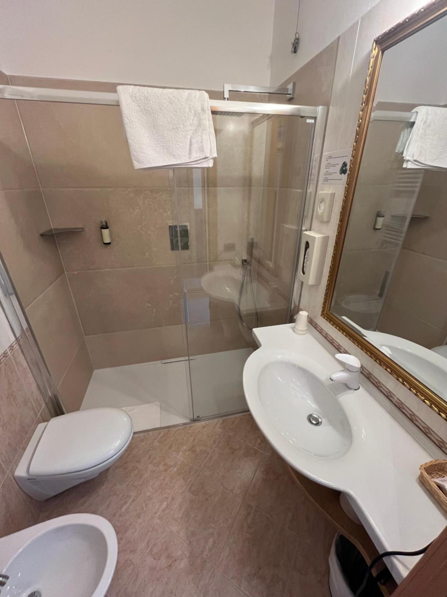 Superior Double Room Balcony Lake View