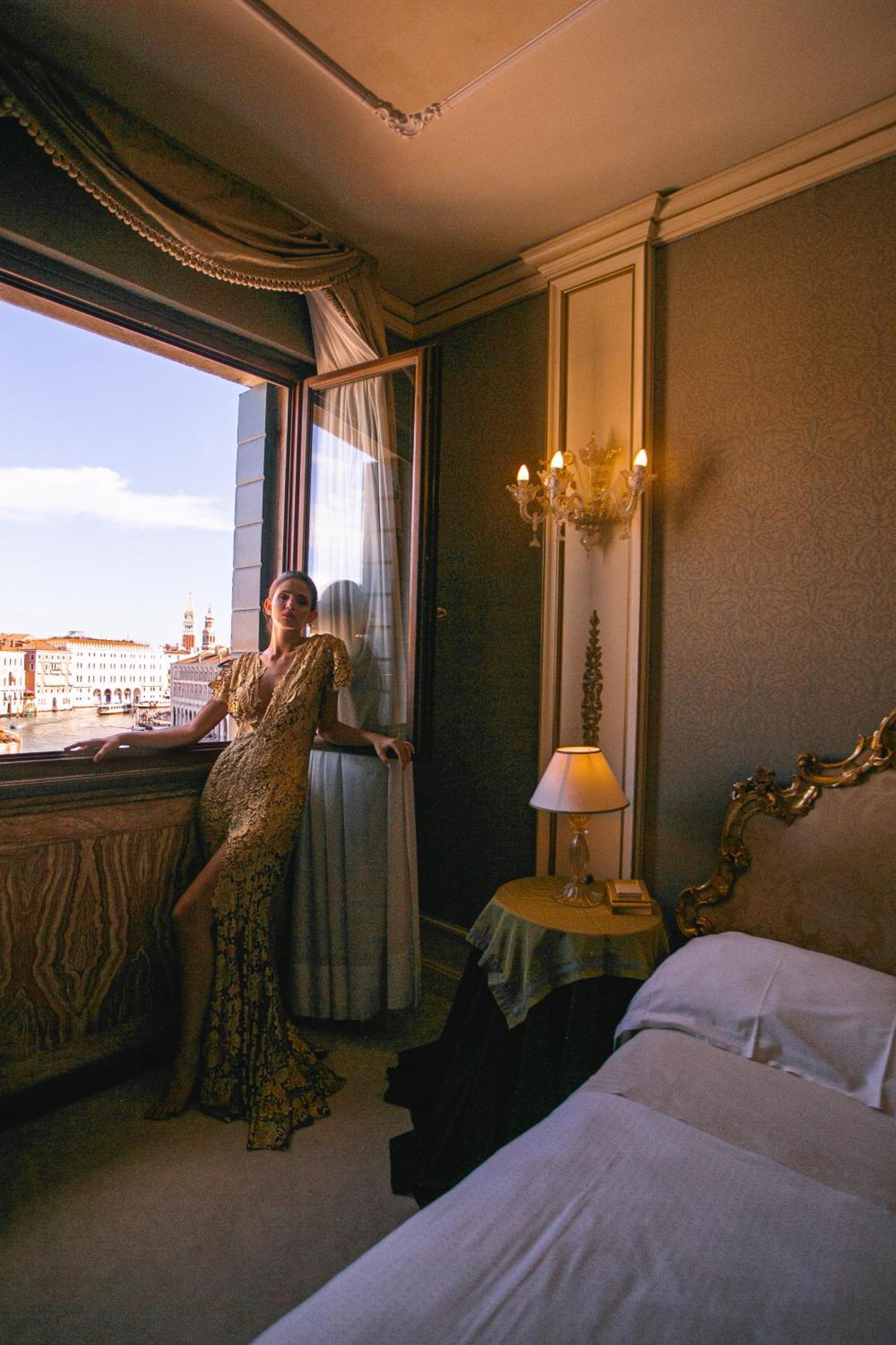 Suite Deluxe com Vista Lateral para o Grande Canal