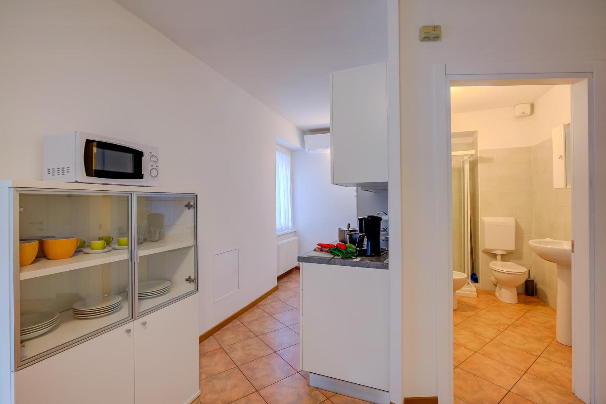 One Bedroom Apartment with Balcony 2