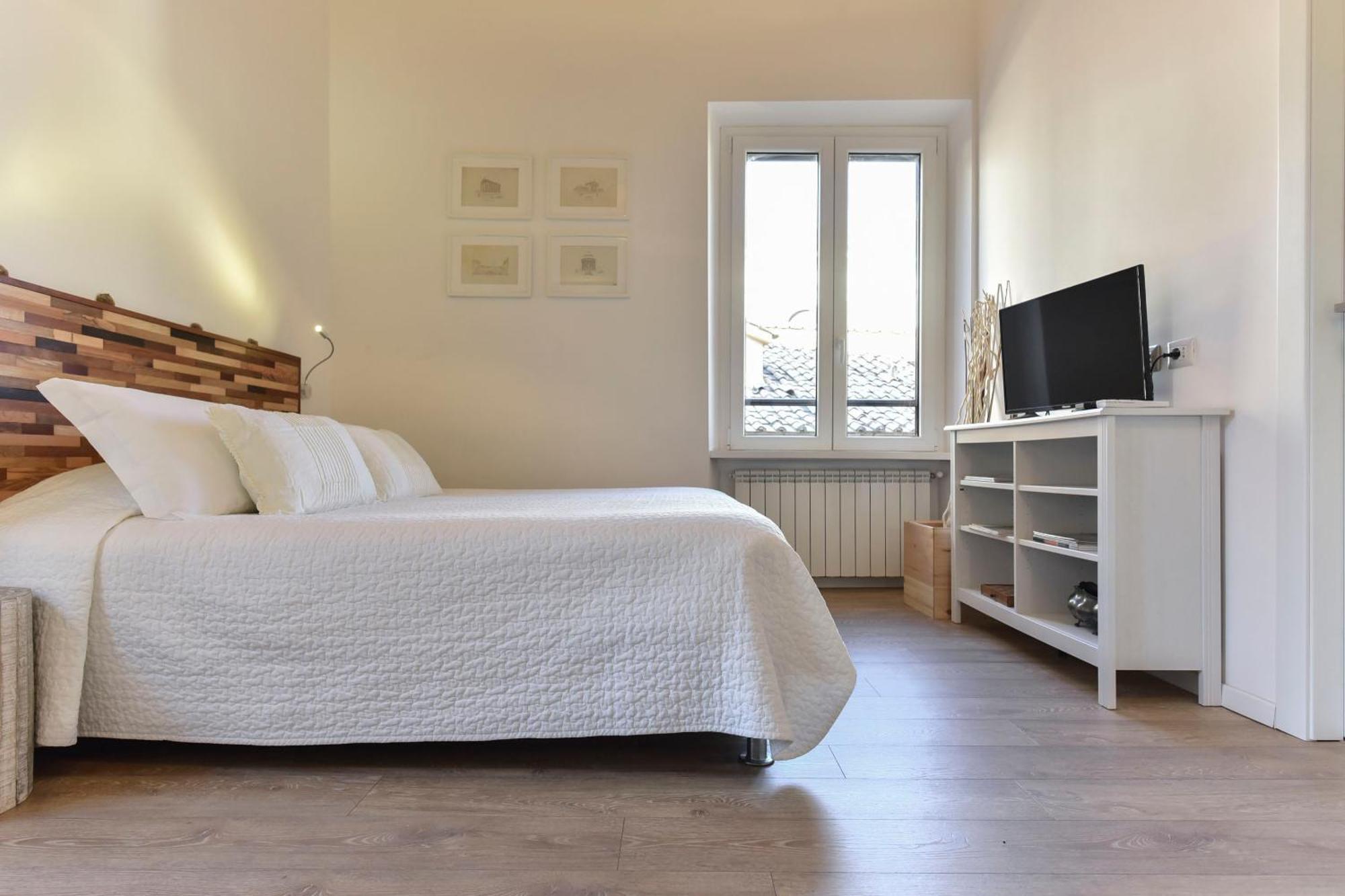 Deluxe Double or Twin Room City View