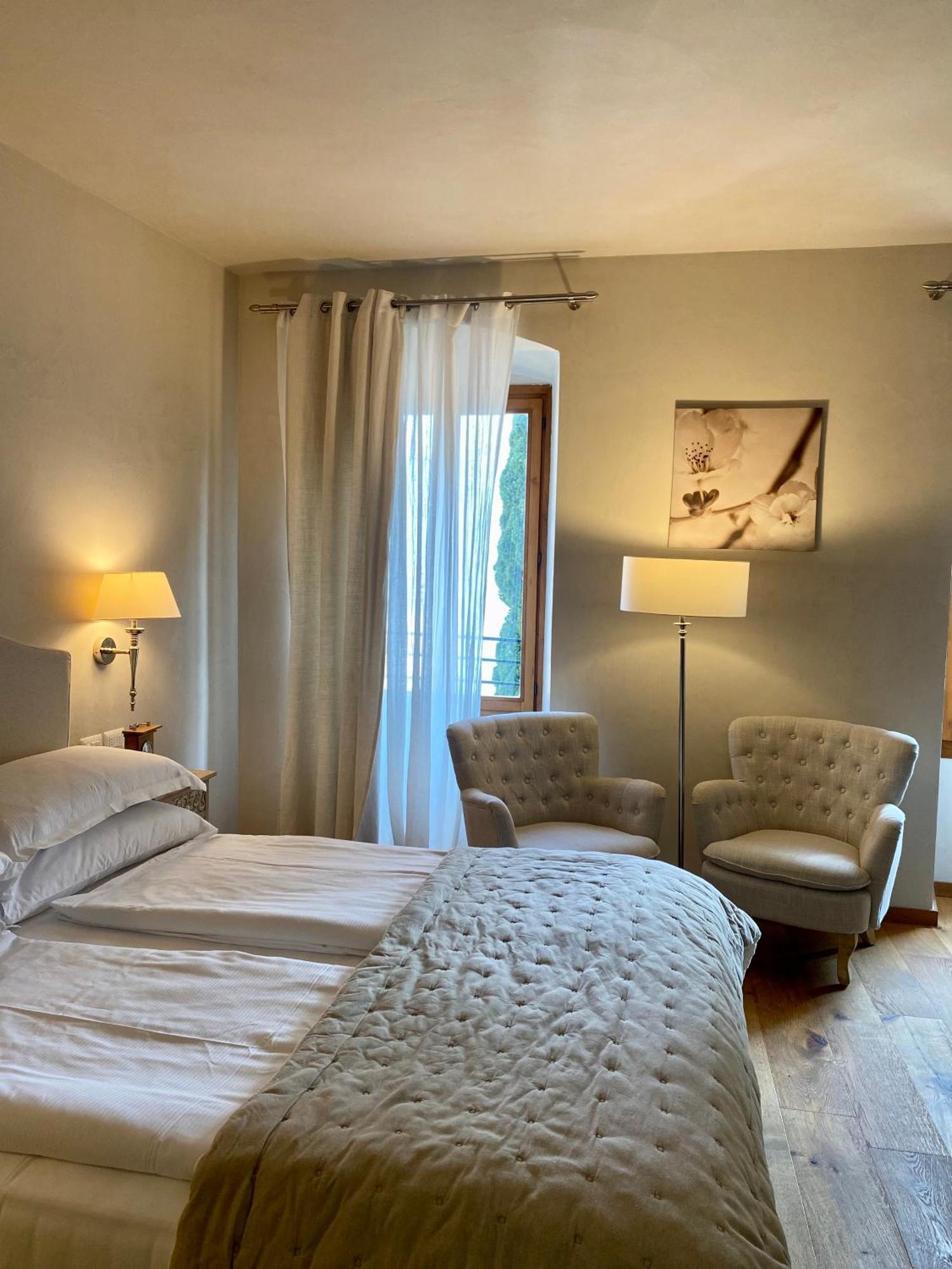 Double Room Lake View
