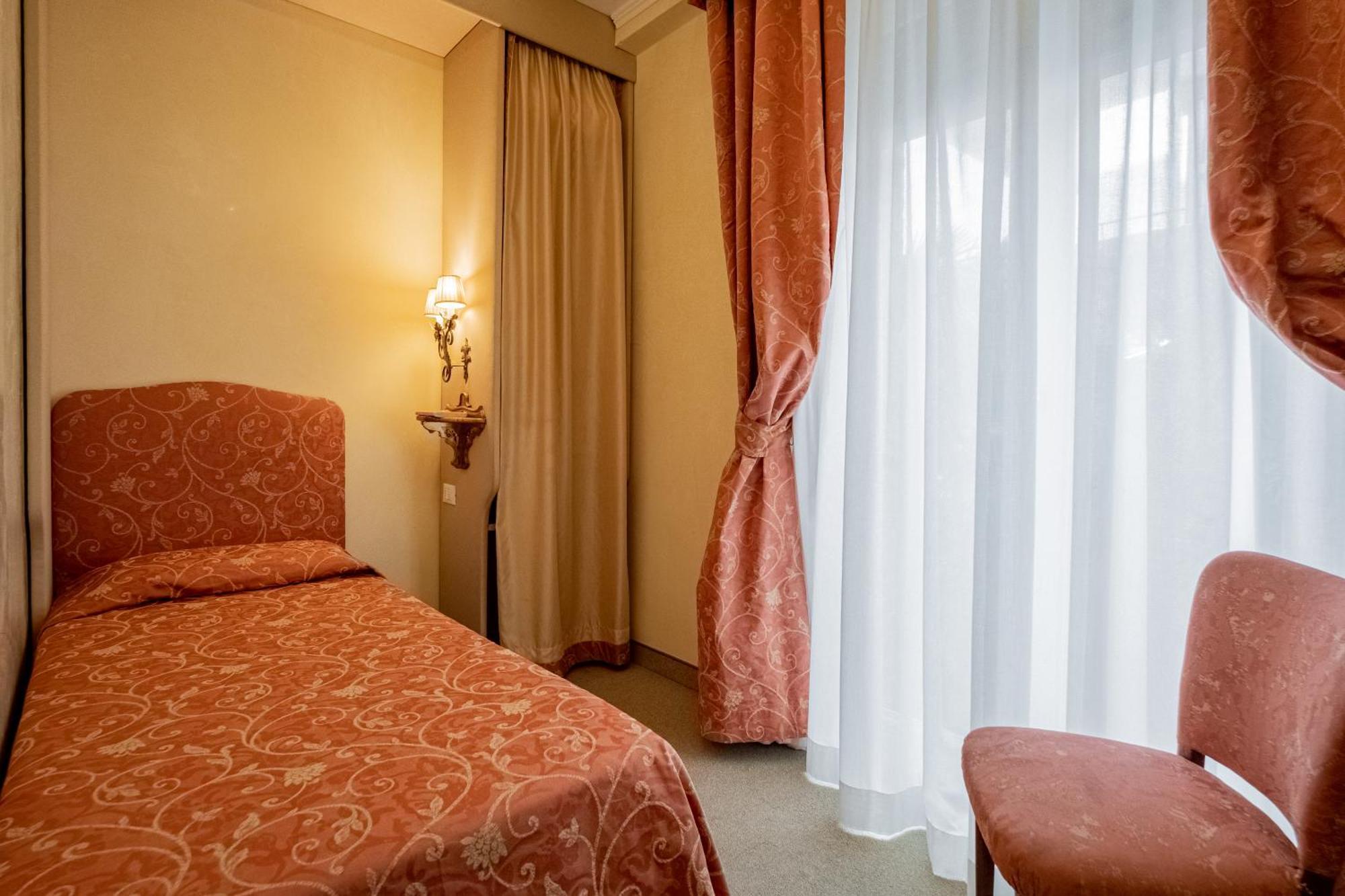 Single Room,1246746025:JPEG