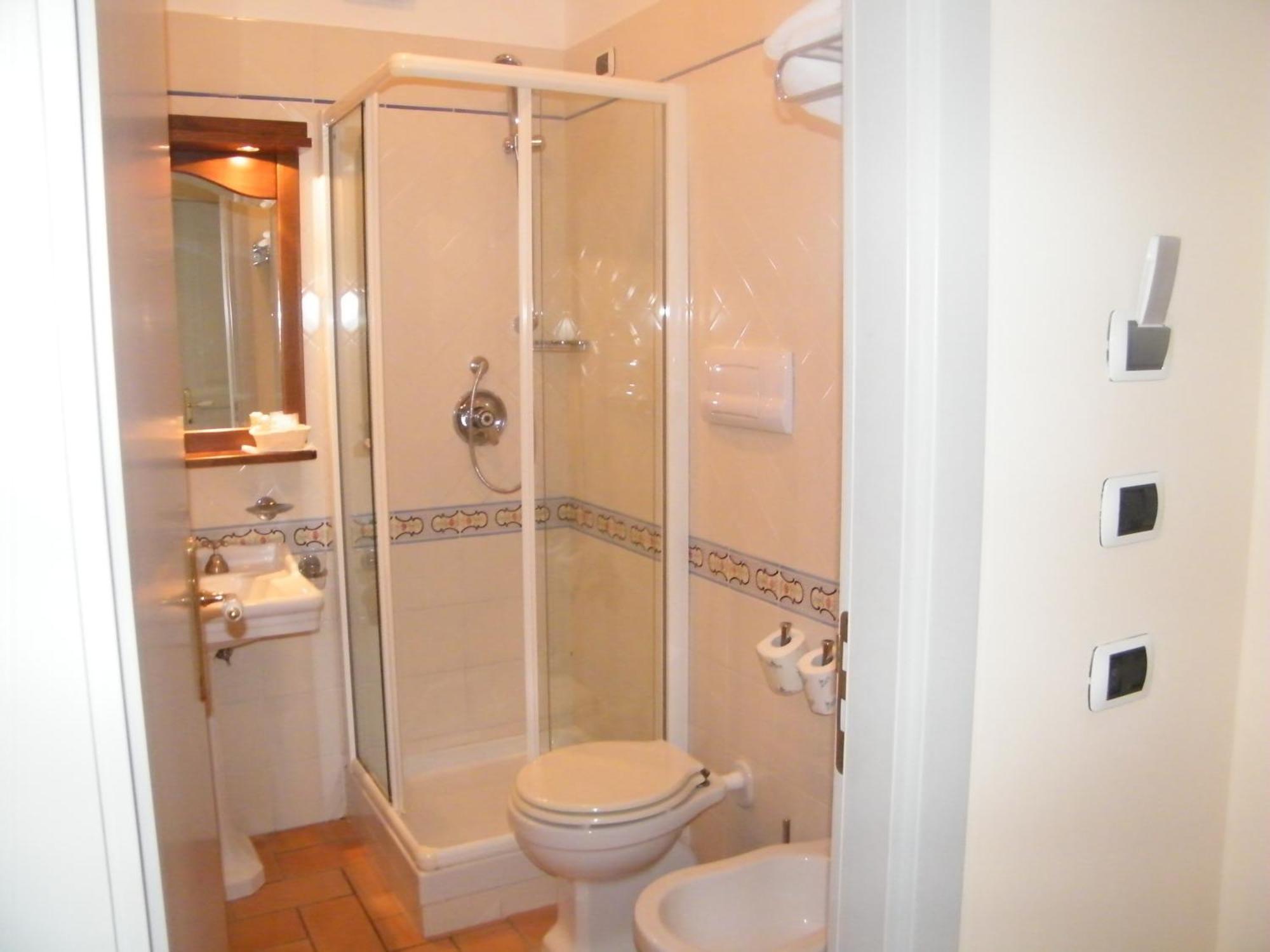 Economy Double Room,1589232409:JPEG