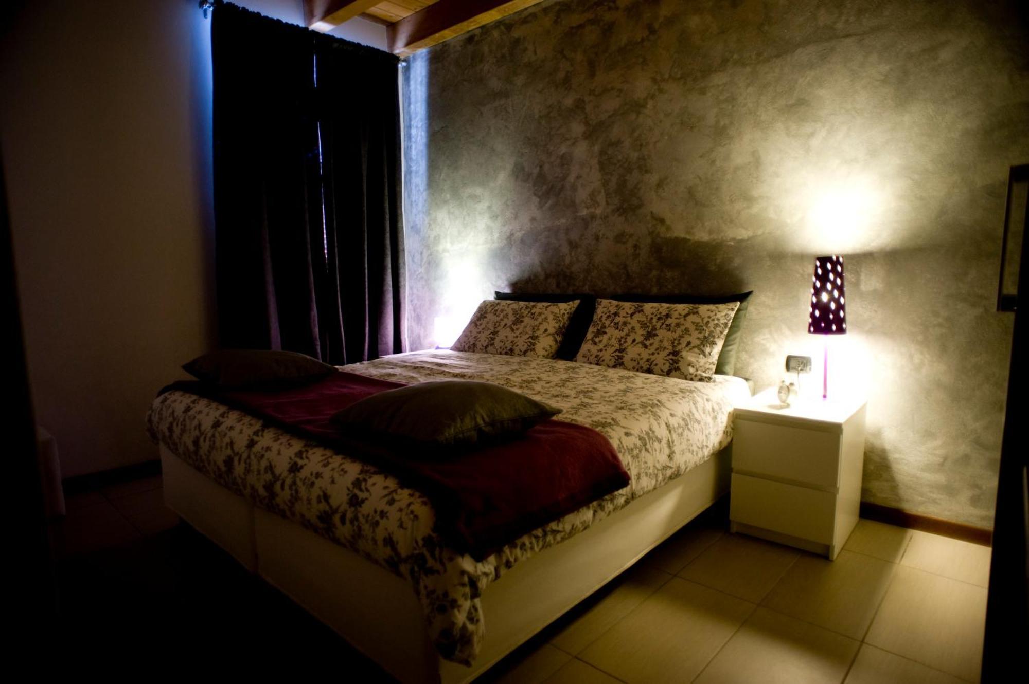 Double or Twin Room Private Bathroom