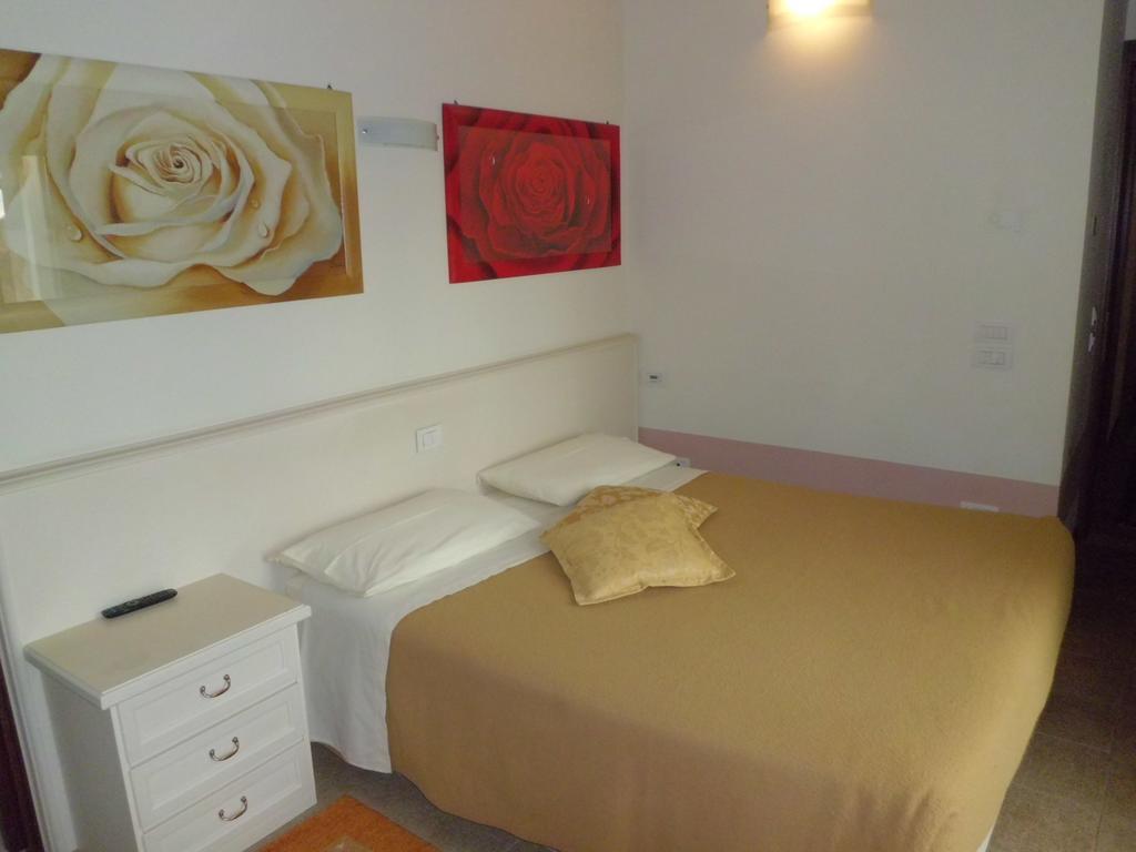 Double or Twin Room with Bathroom