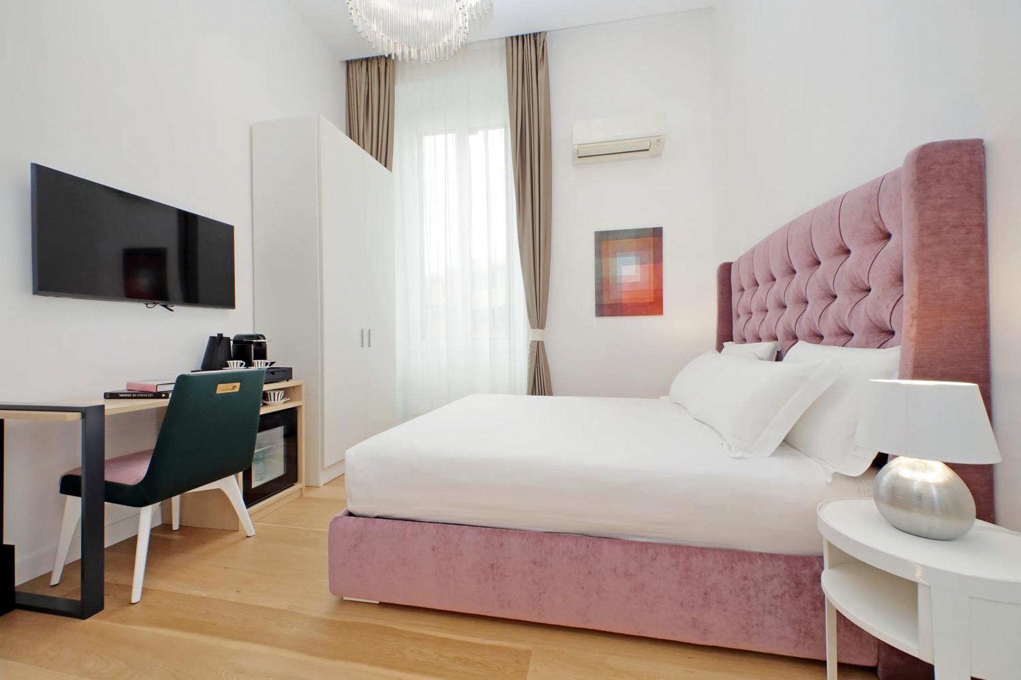 Superior Queen Room,1593516083:JPEG