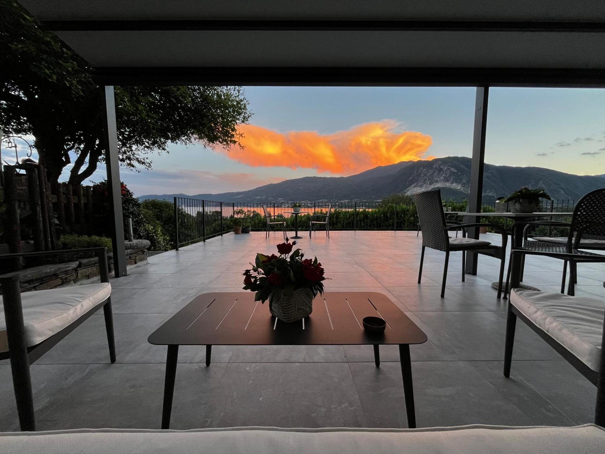 Deluxe Double Room Lake View