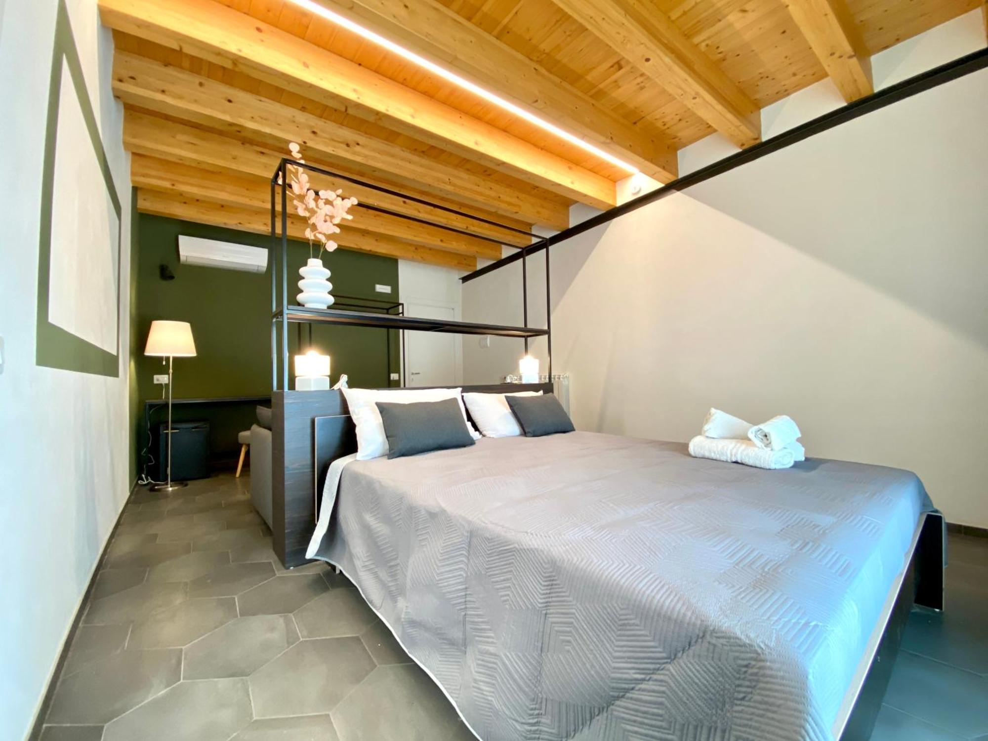 Quadruple Room Private Bathroom
