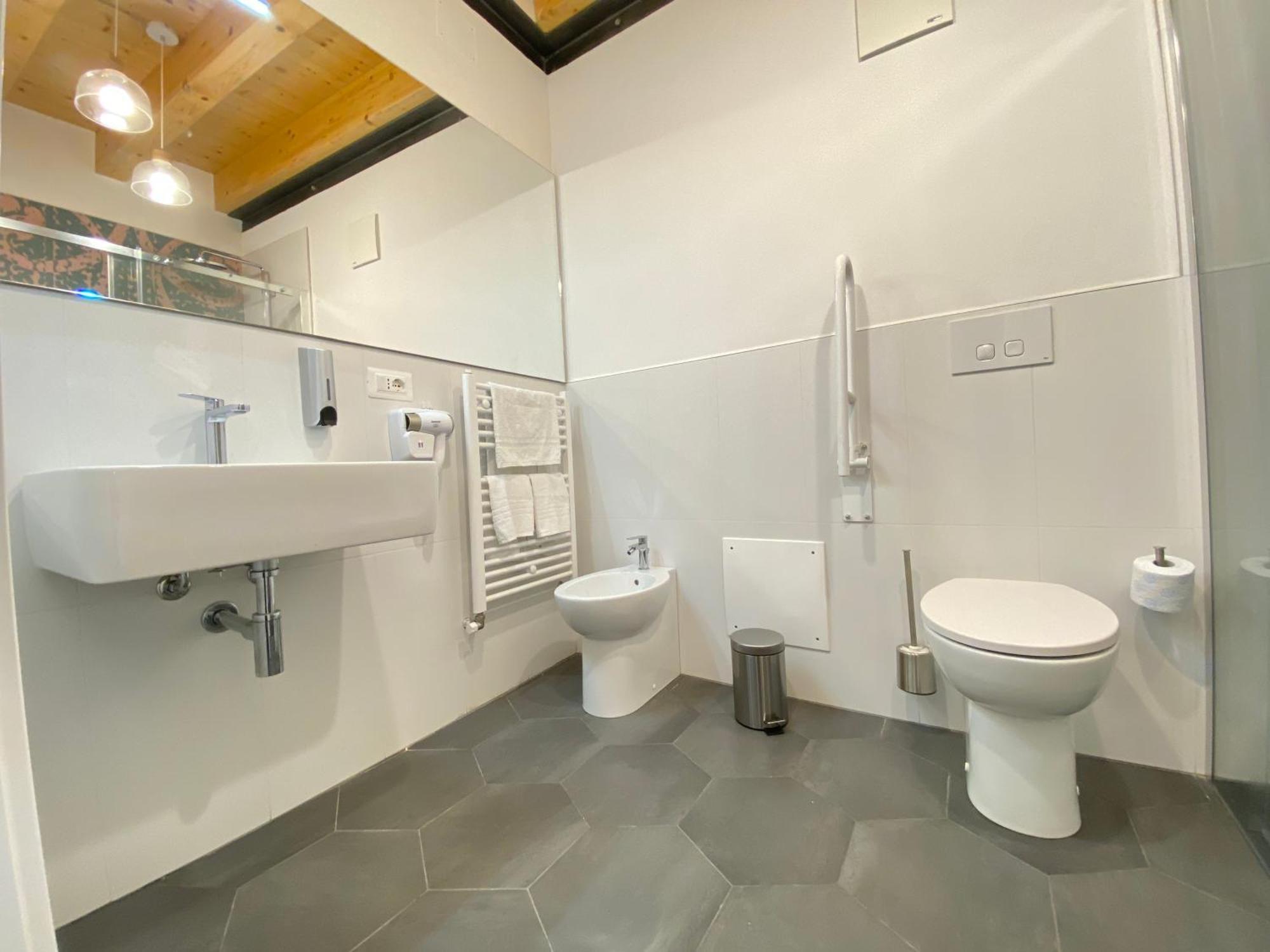 Triple Room Private Bathroom