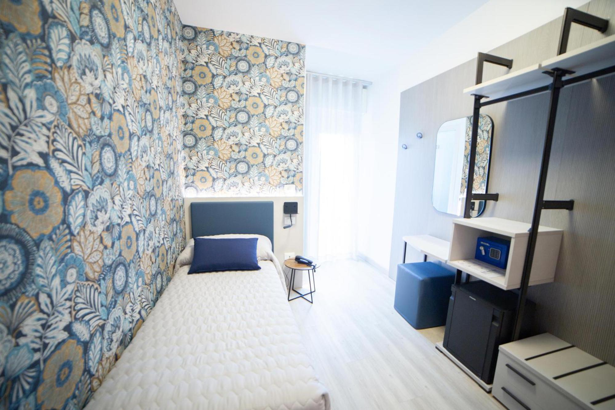 Single Room Balcony