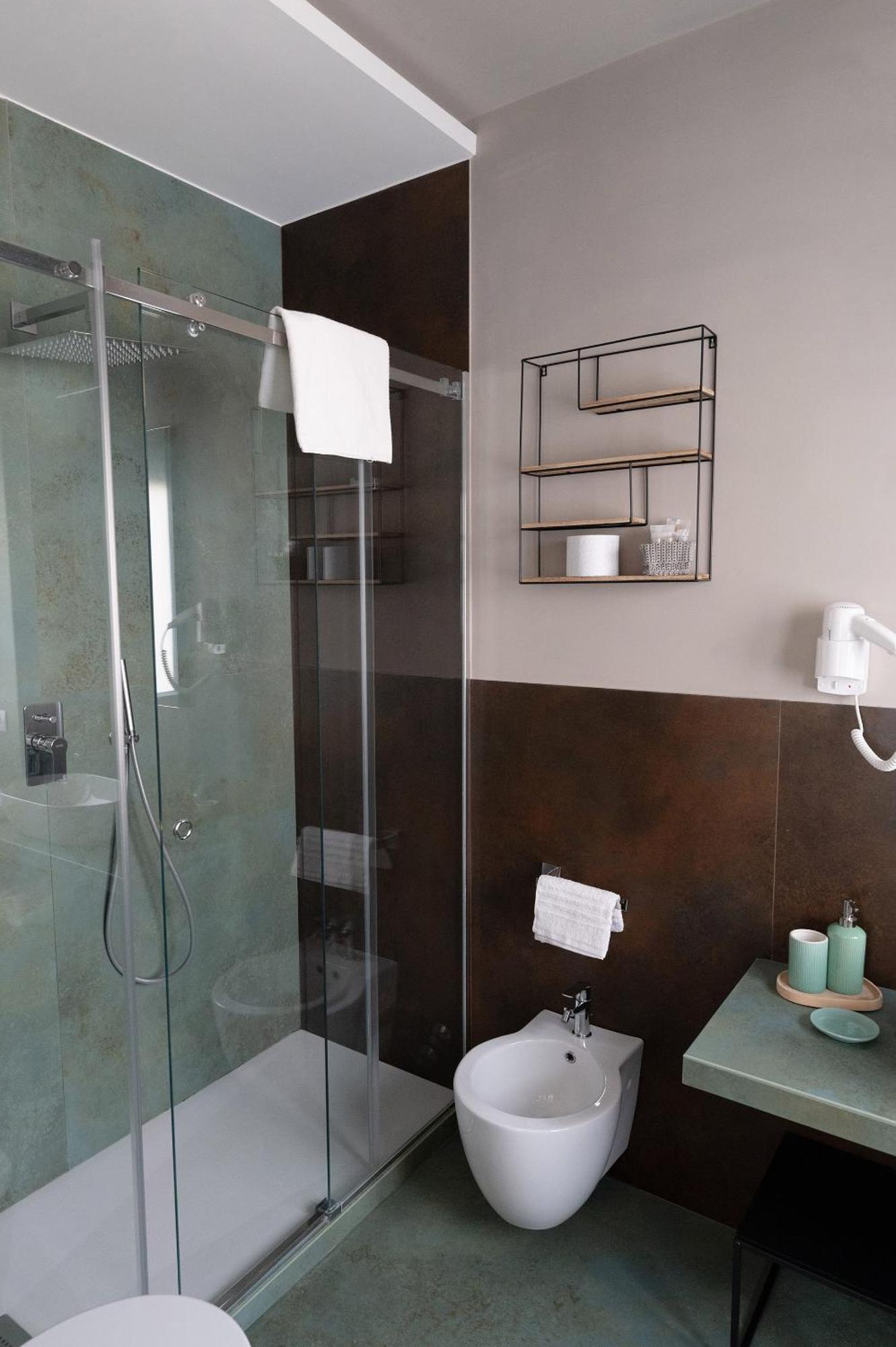 Deluxe Double or Twin Room with City View,1597593272:JPEG