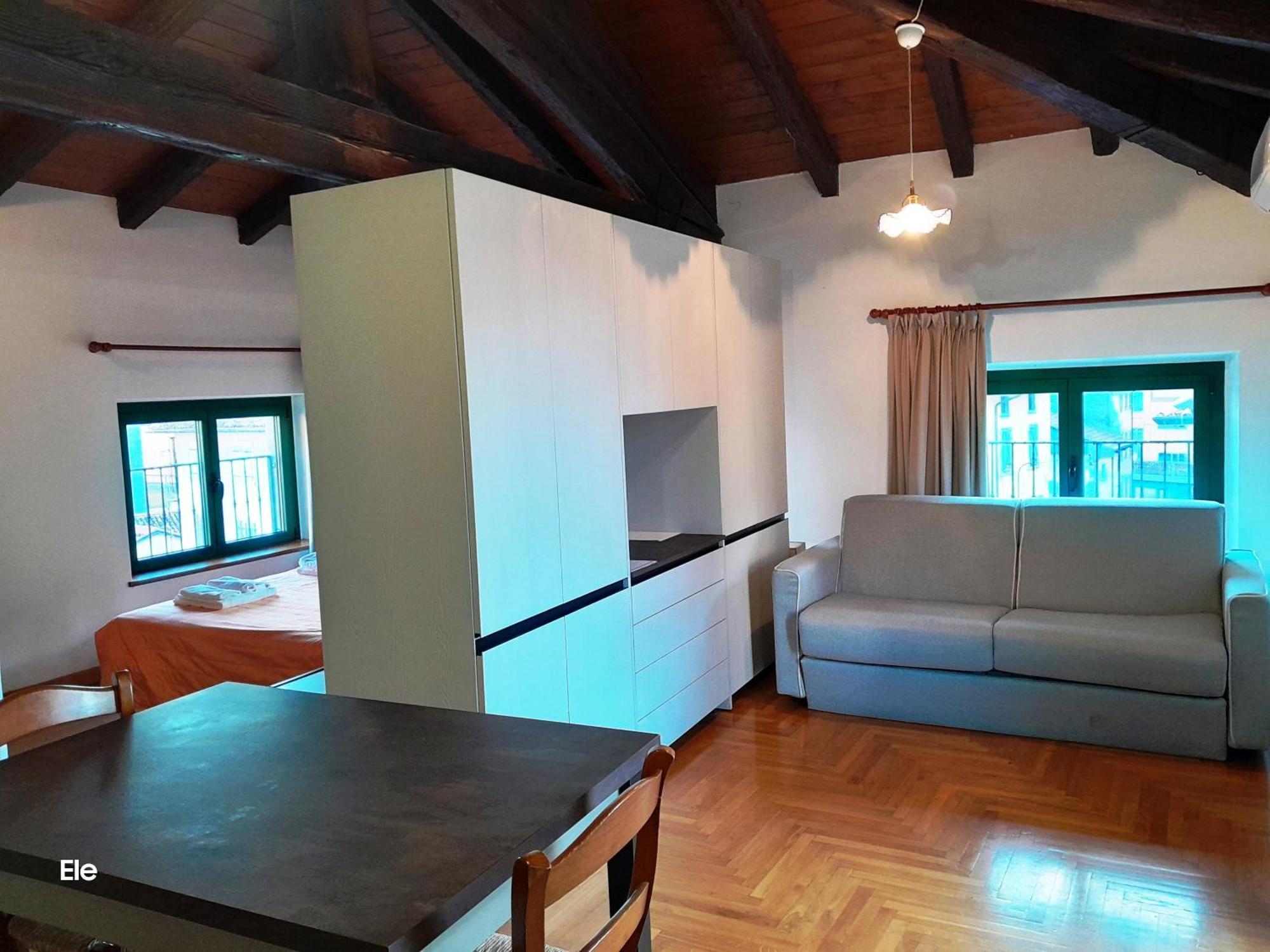 Loft Apartment mit1 Schlafzimmer und Balkon