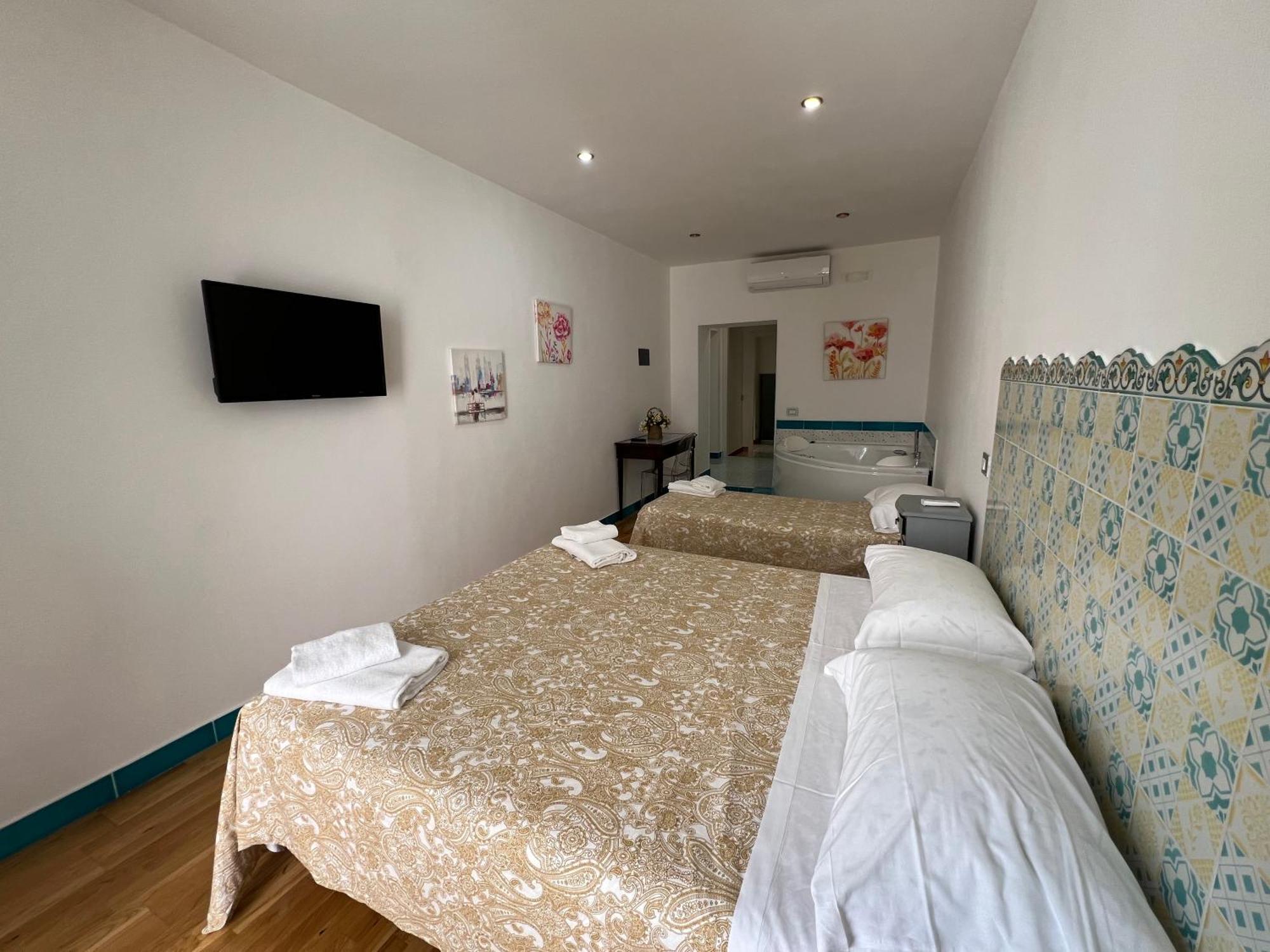 Suite Spa Bath