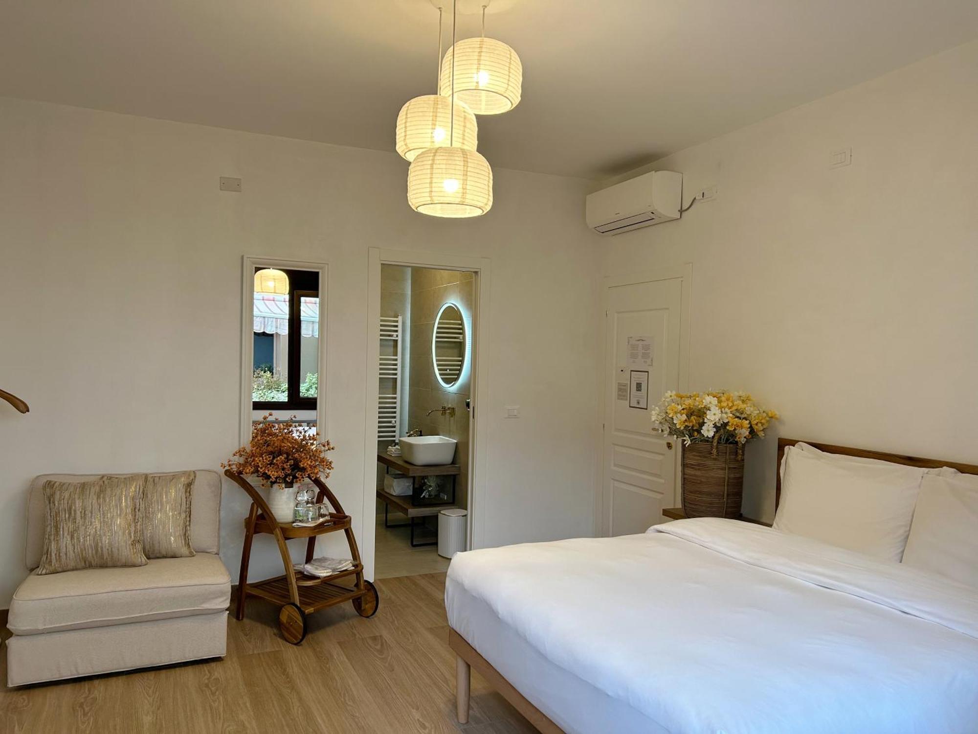Triple Room Private Bathroom