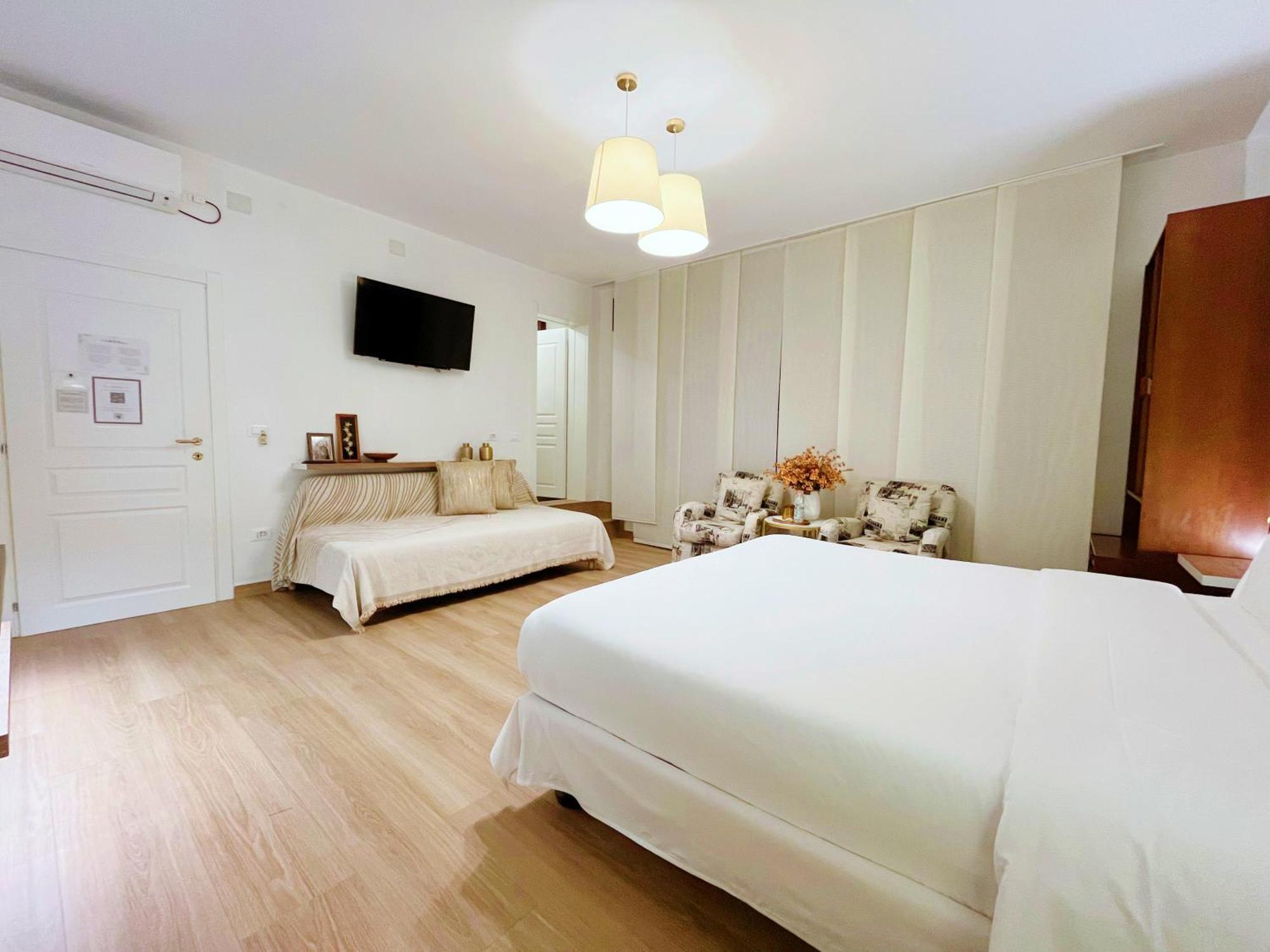 Triple Room Private Bathroom
