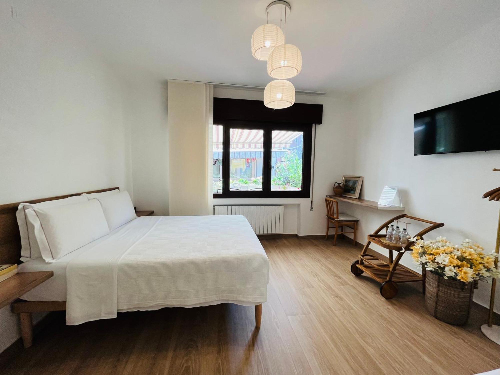 Triple Room Private Bathroom