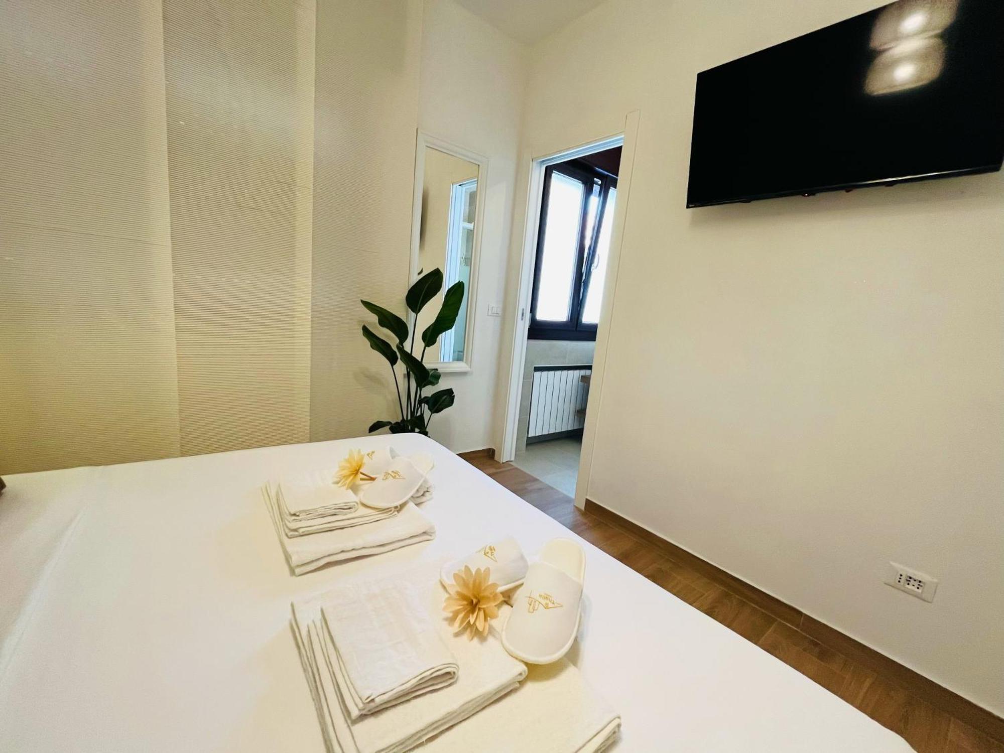 Double Room Private Bathroom