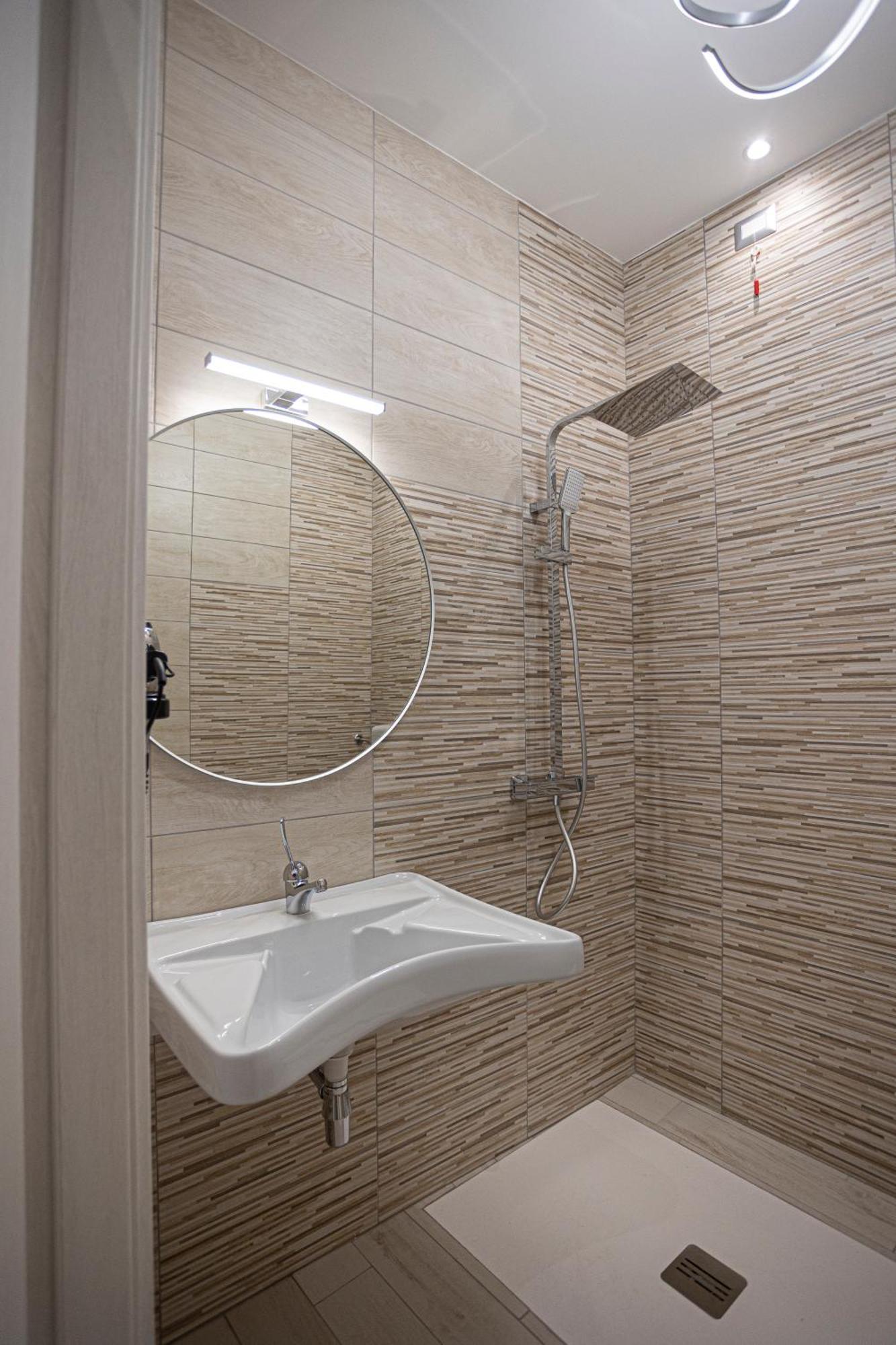Twin Room with Private Bathroom,1603675721:JPEG