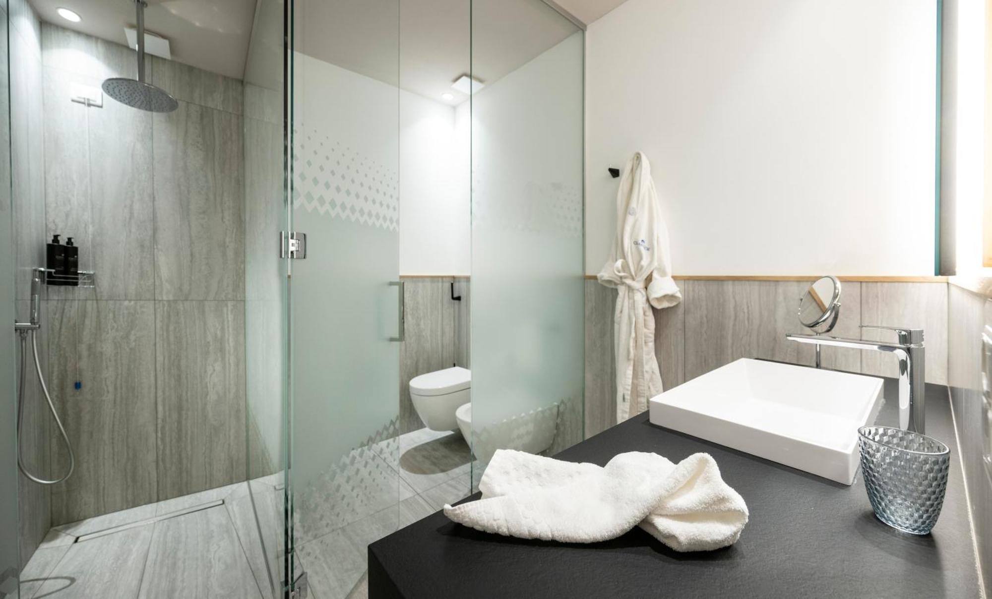Junior Suite with Mountain View