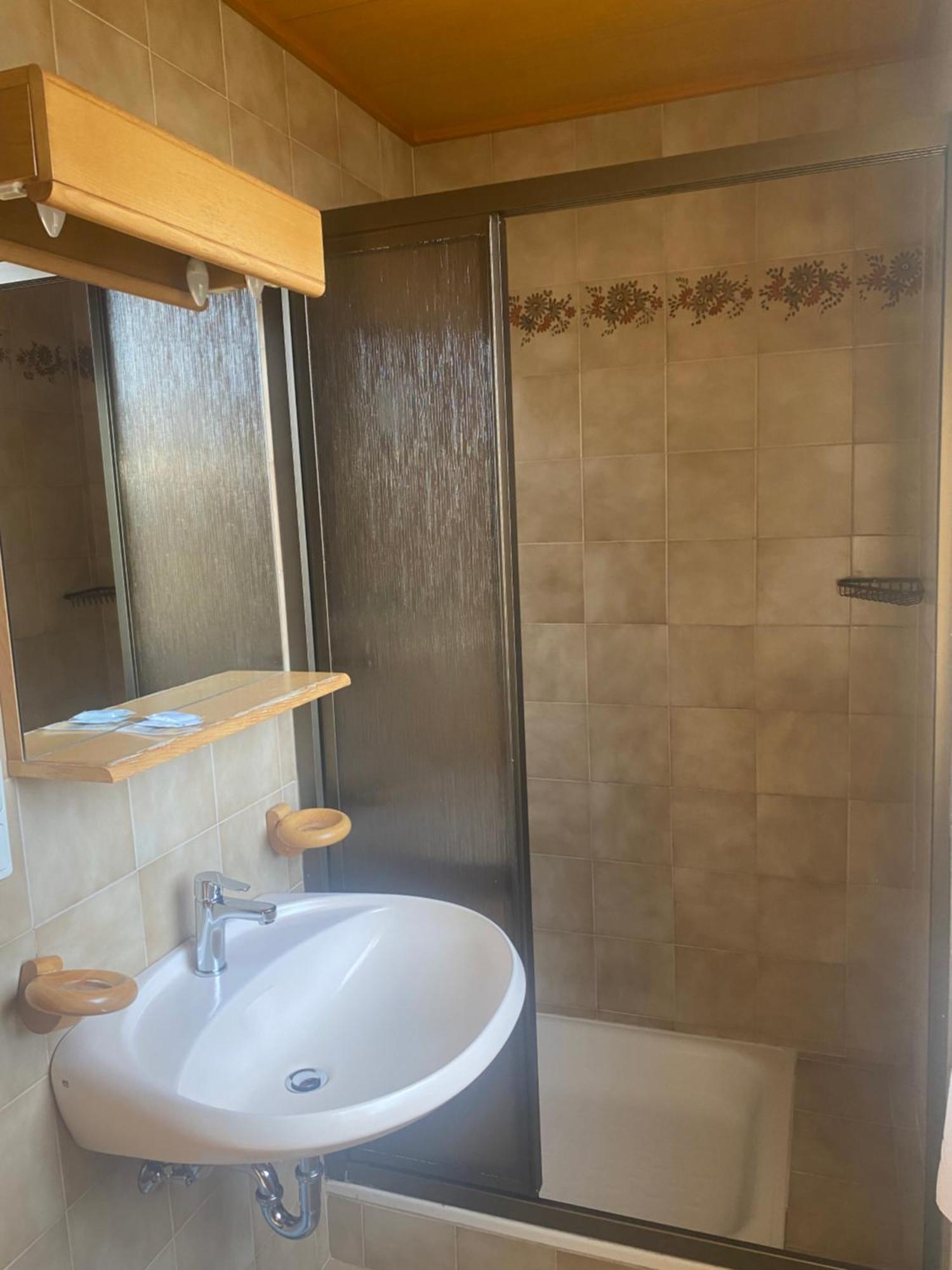 Single Room Private Bathroom Annex,1606580011:JPEG