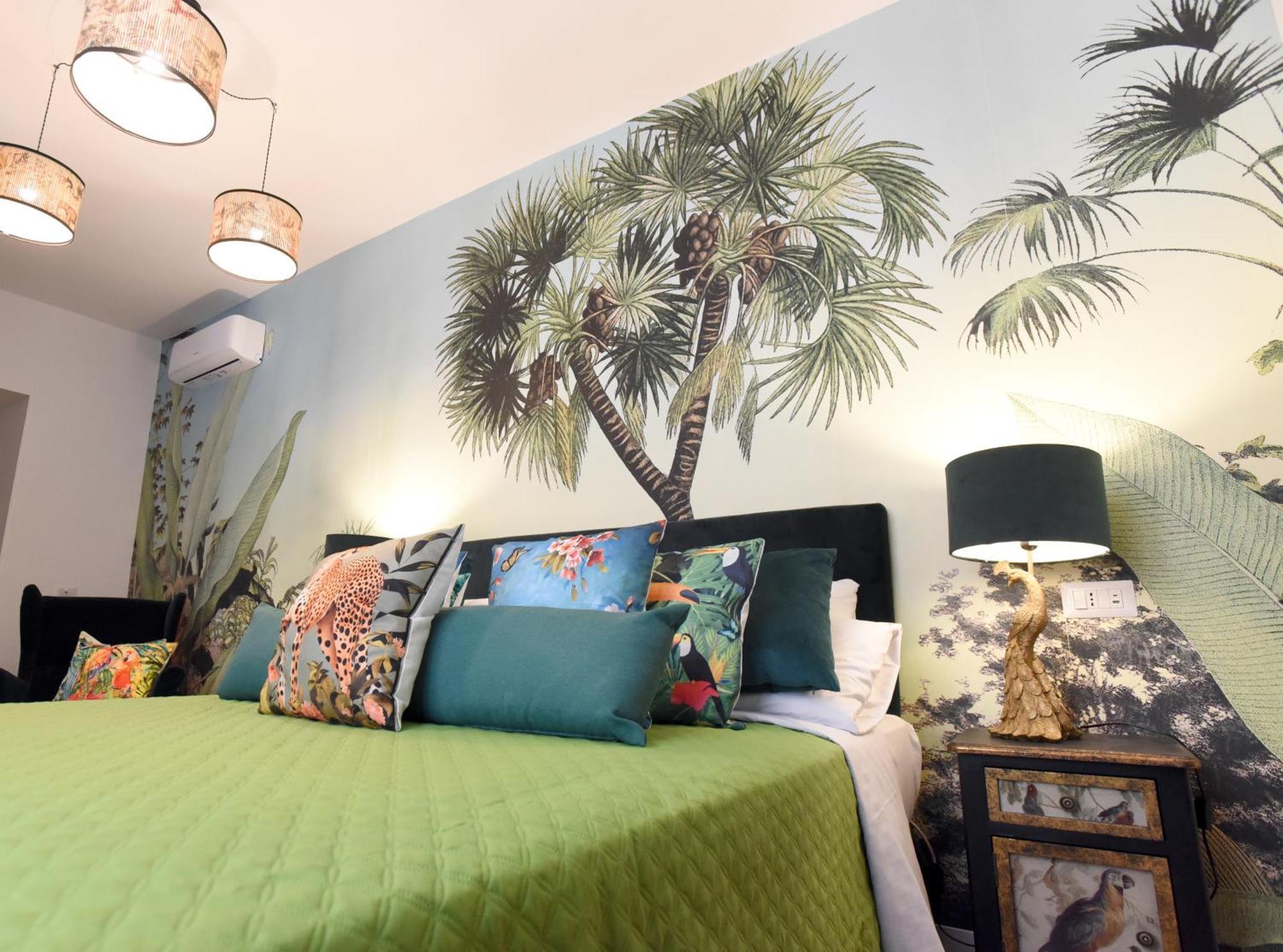 Deluxe Room,1611114365:JPEG