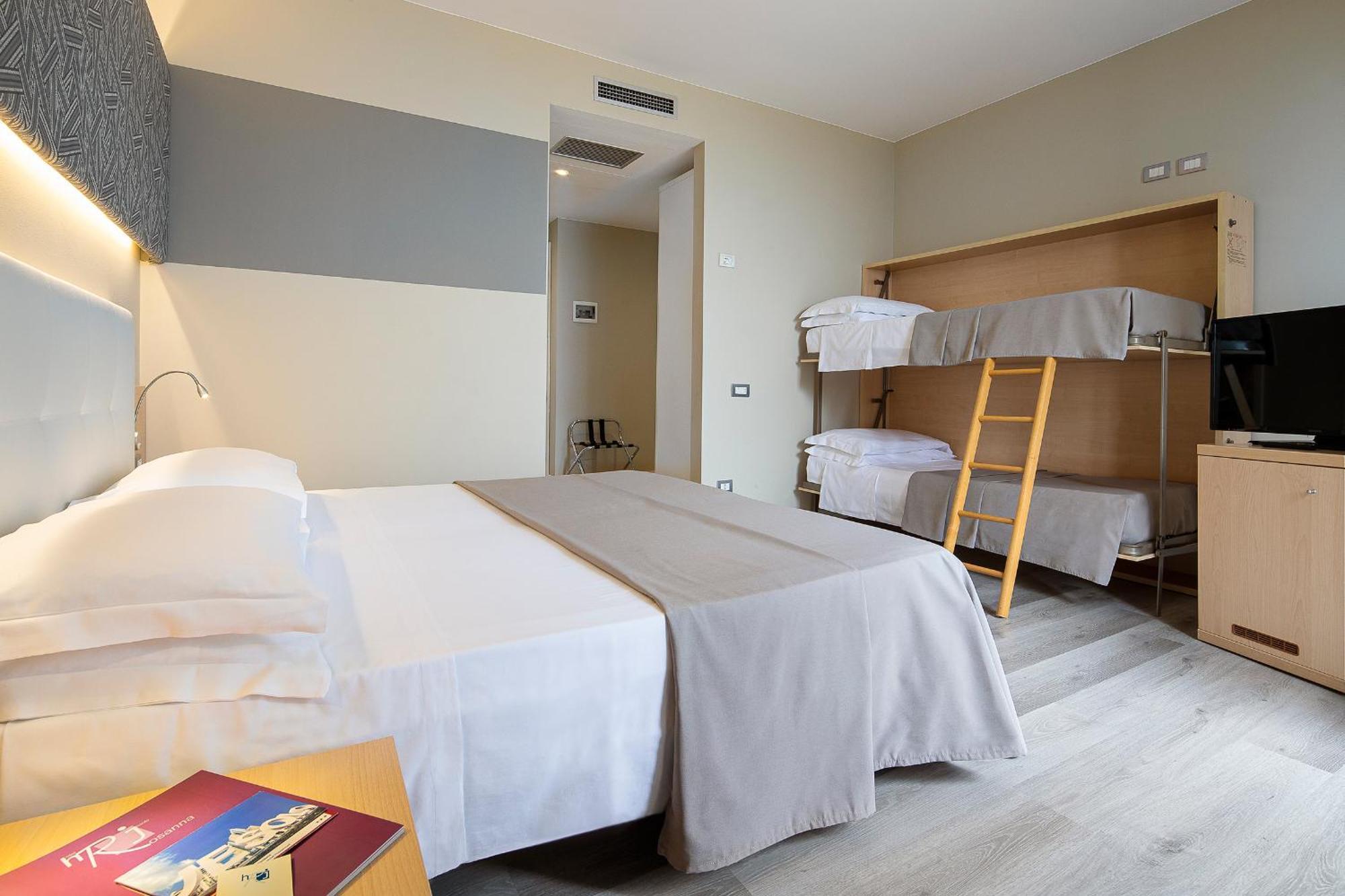Chambre Quadruple - Vue sur Mer