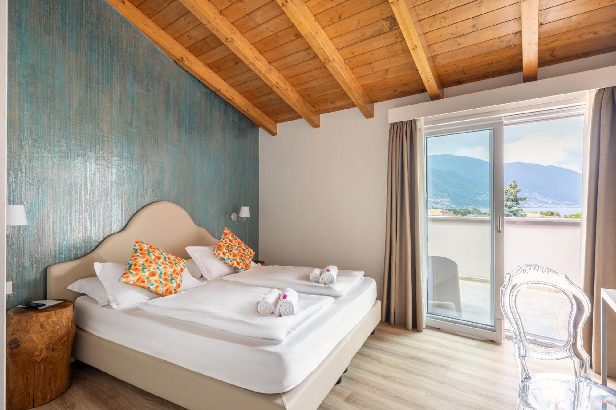 Double Room Lake View