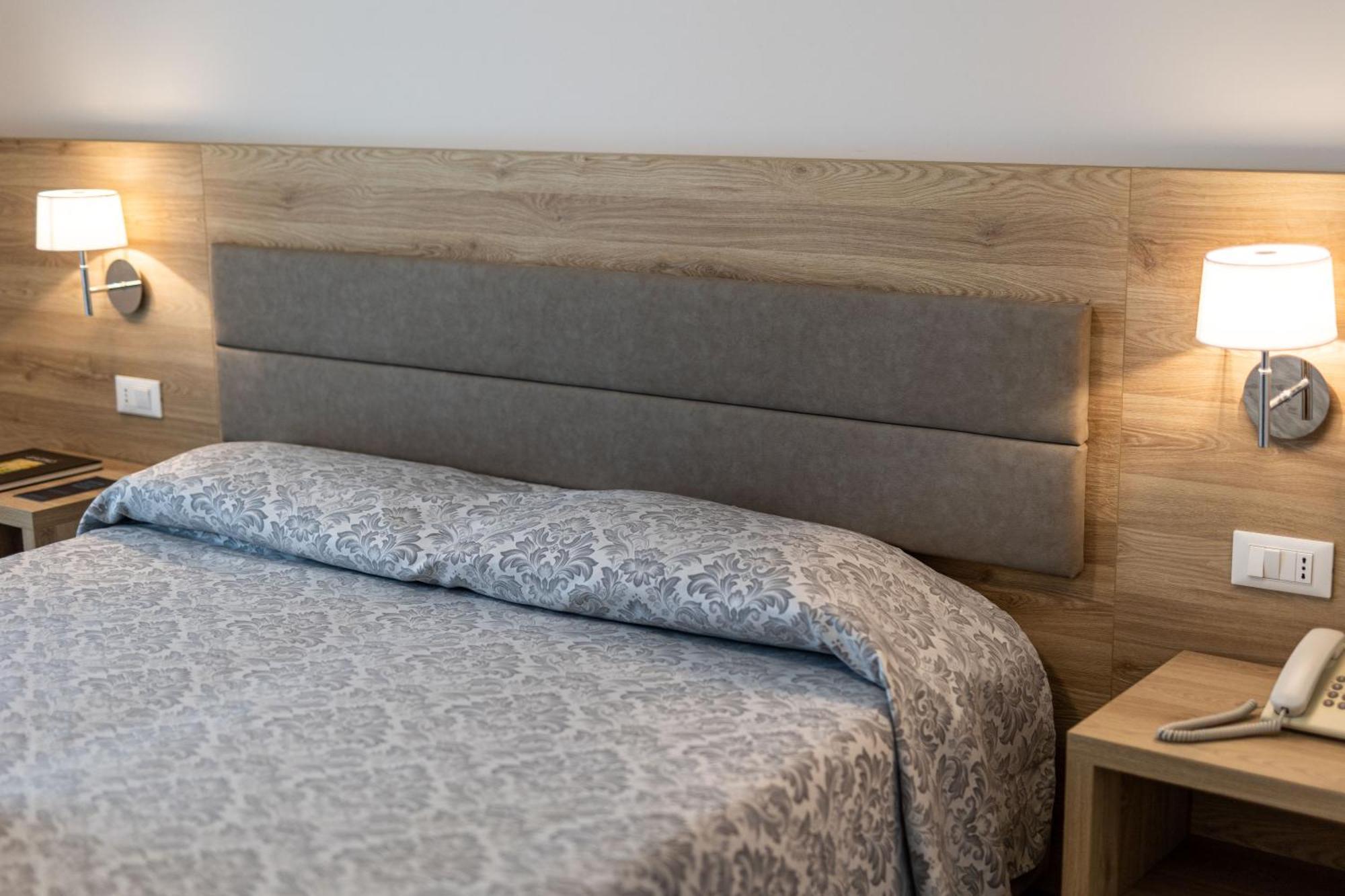 Superior Twin or Double Room,1617479333:JPEG