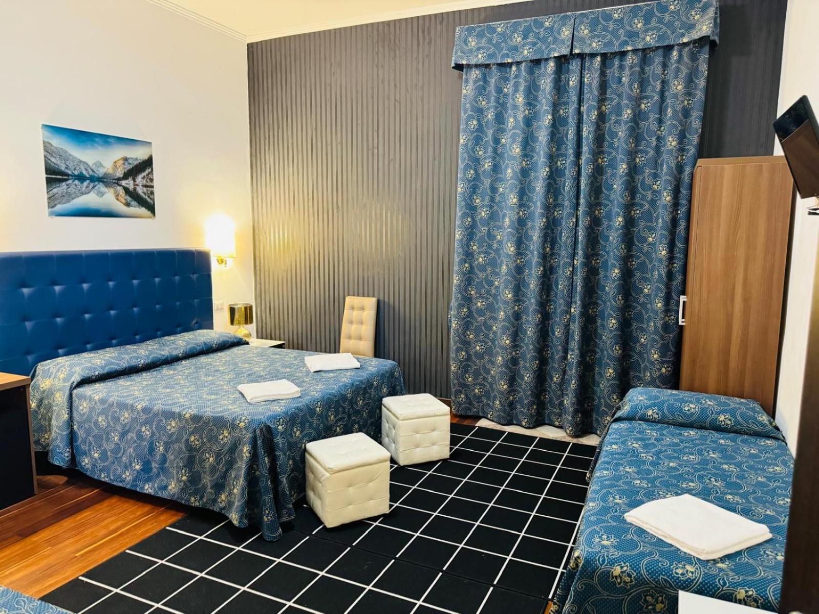 Quadruple Room Private Bathroom