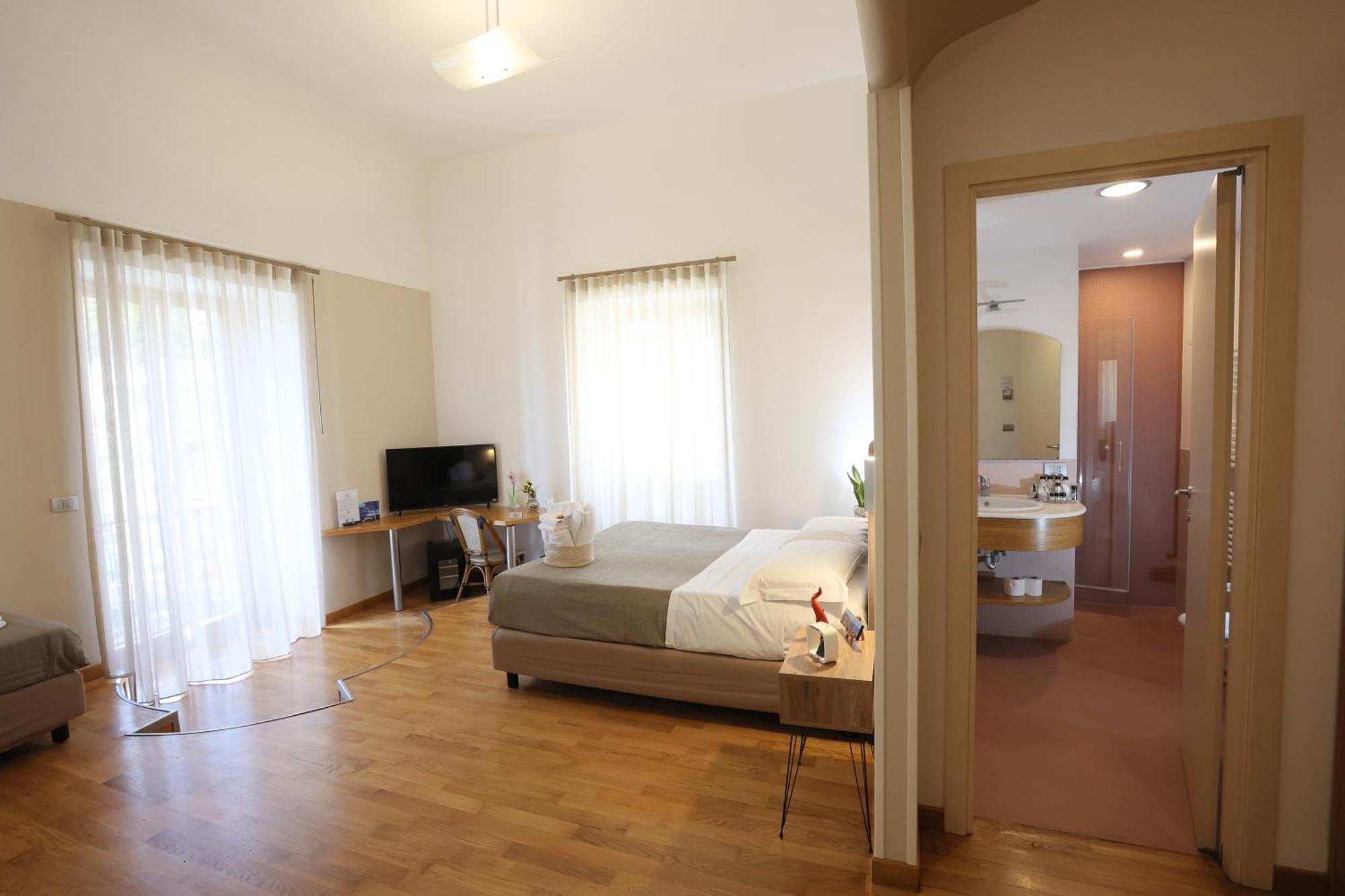 Quadruple Room Sea View