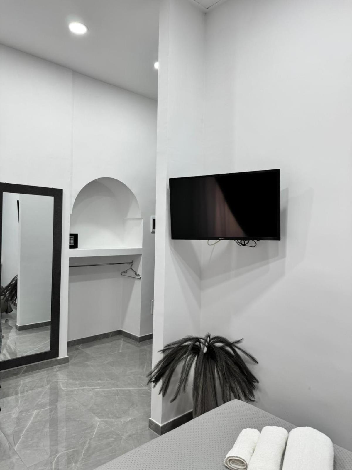 Double Room Private Bathroom