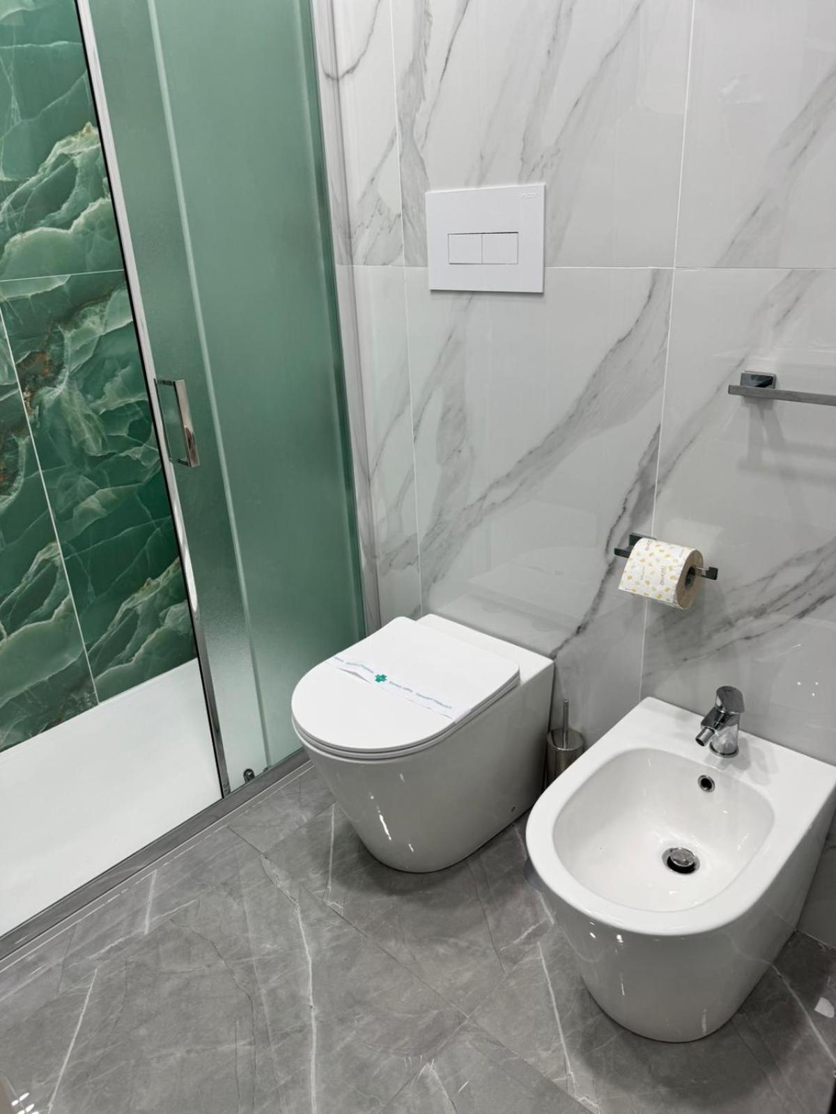 Double Room Private Bathroom