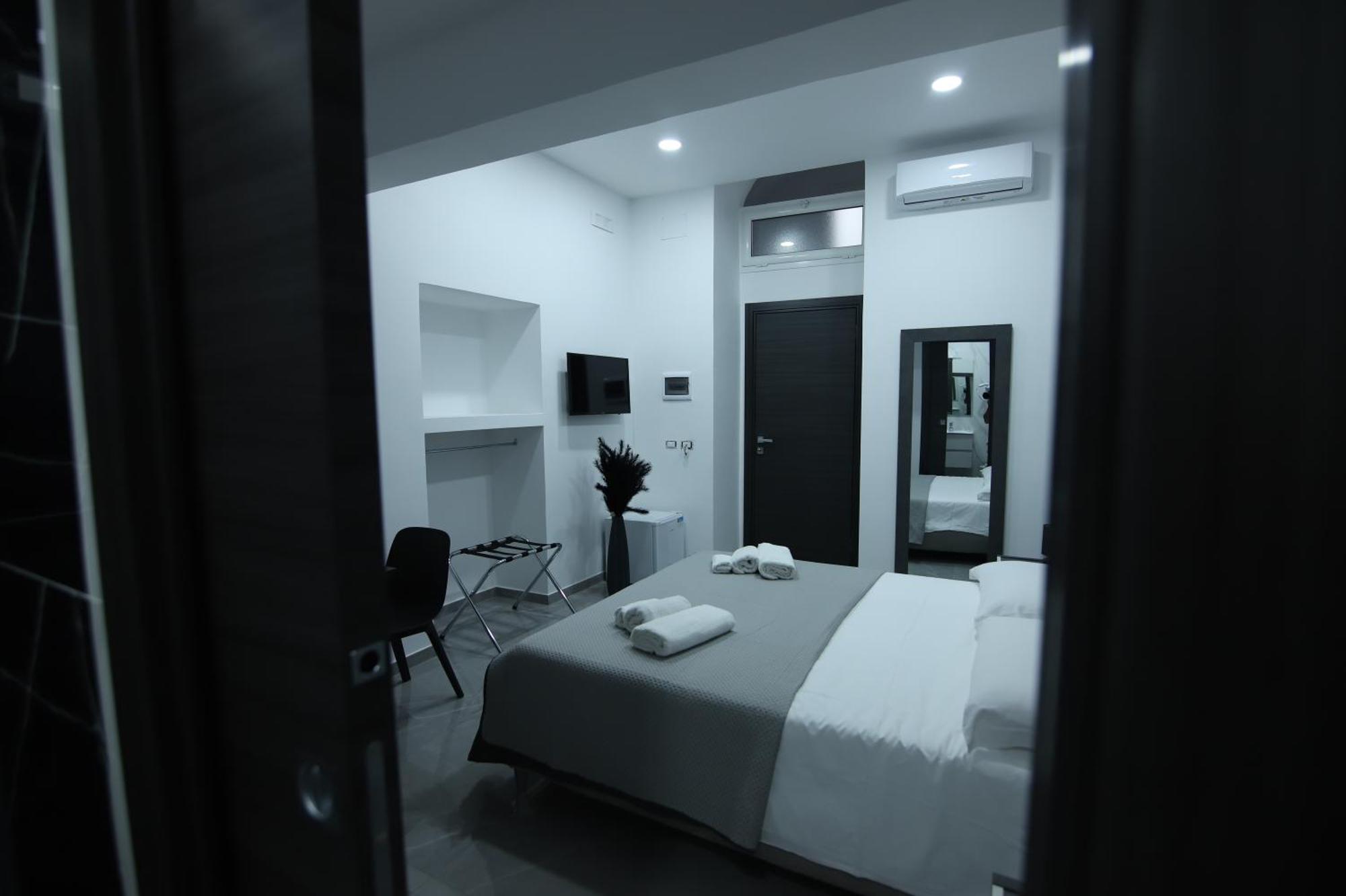 Double Room Private Bathroom